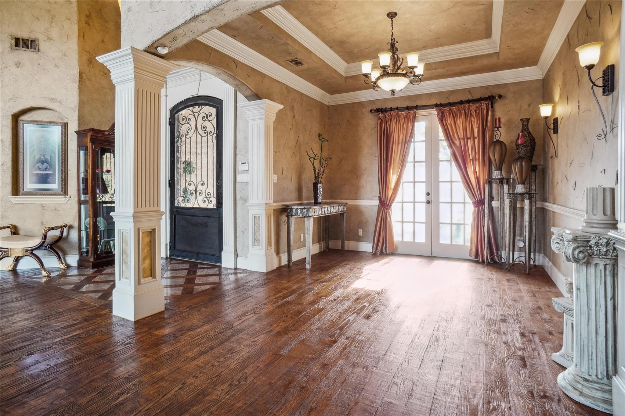 property viewer photo 6