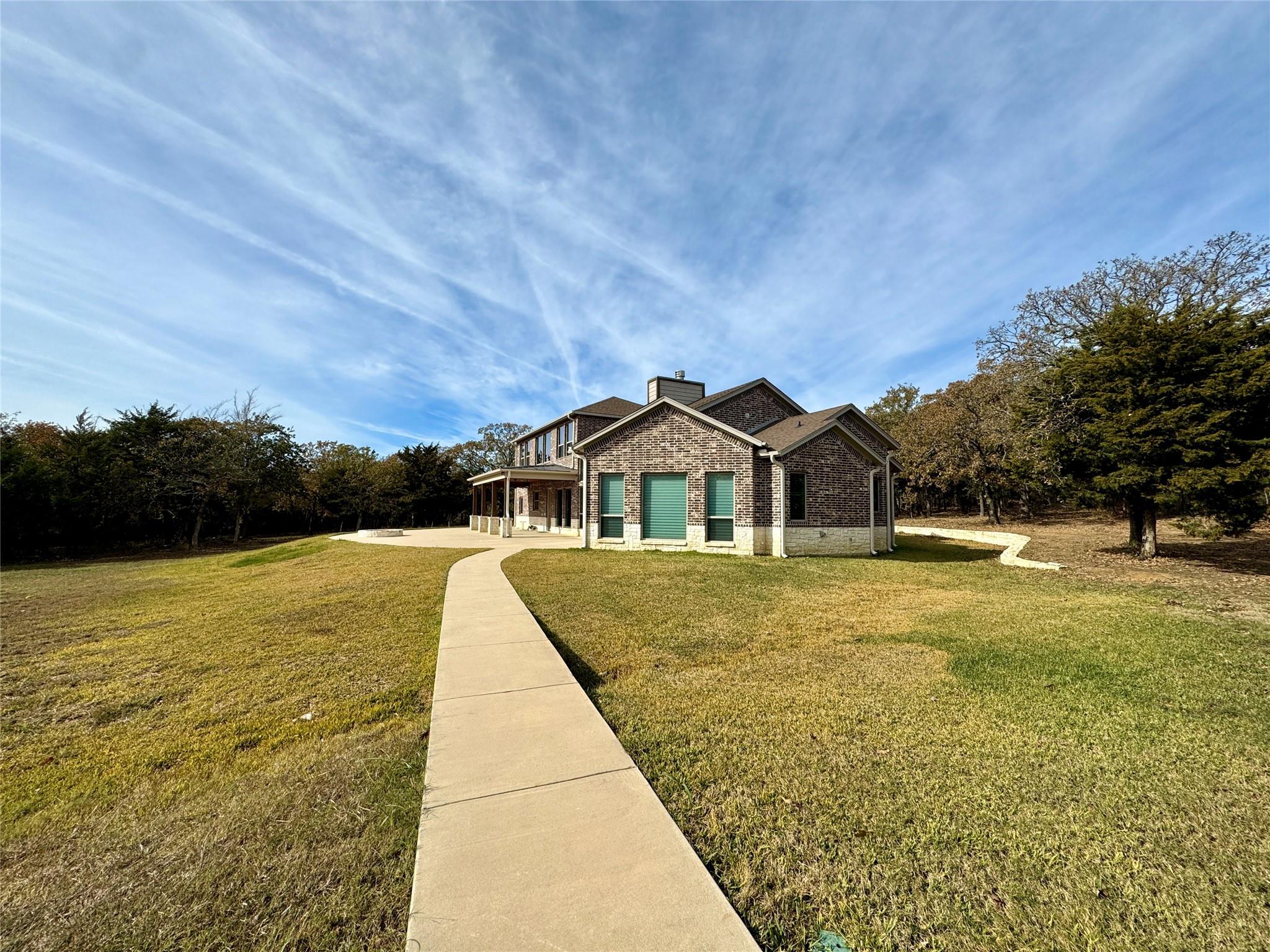 main property photo 19
