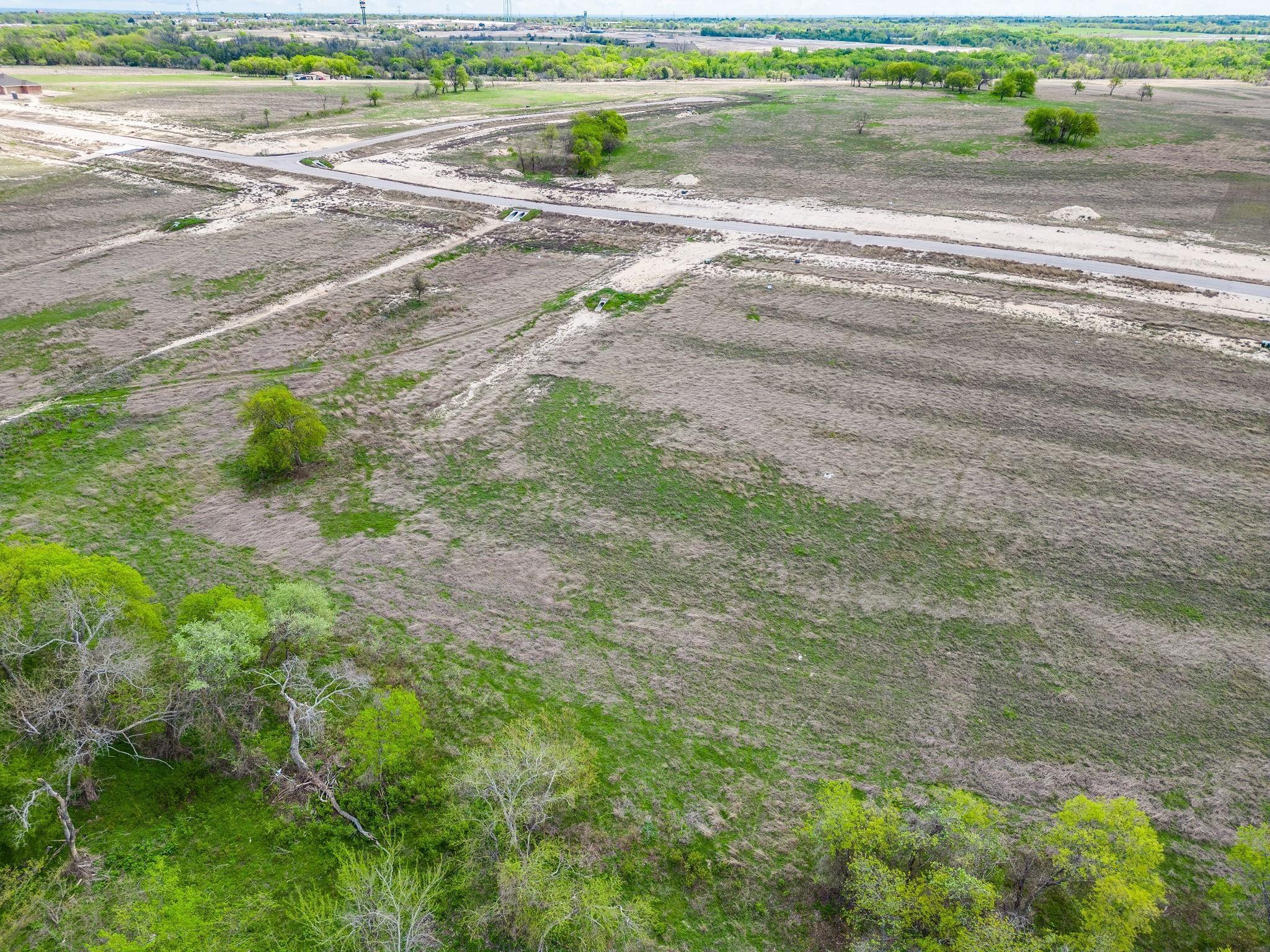 main property photo 11