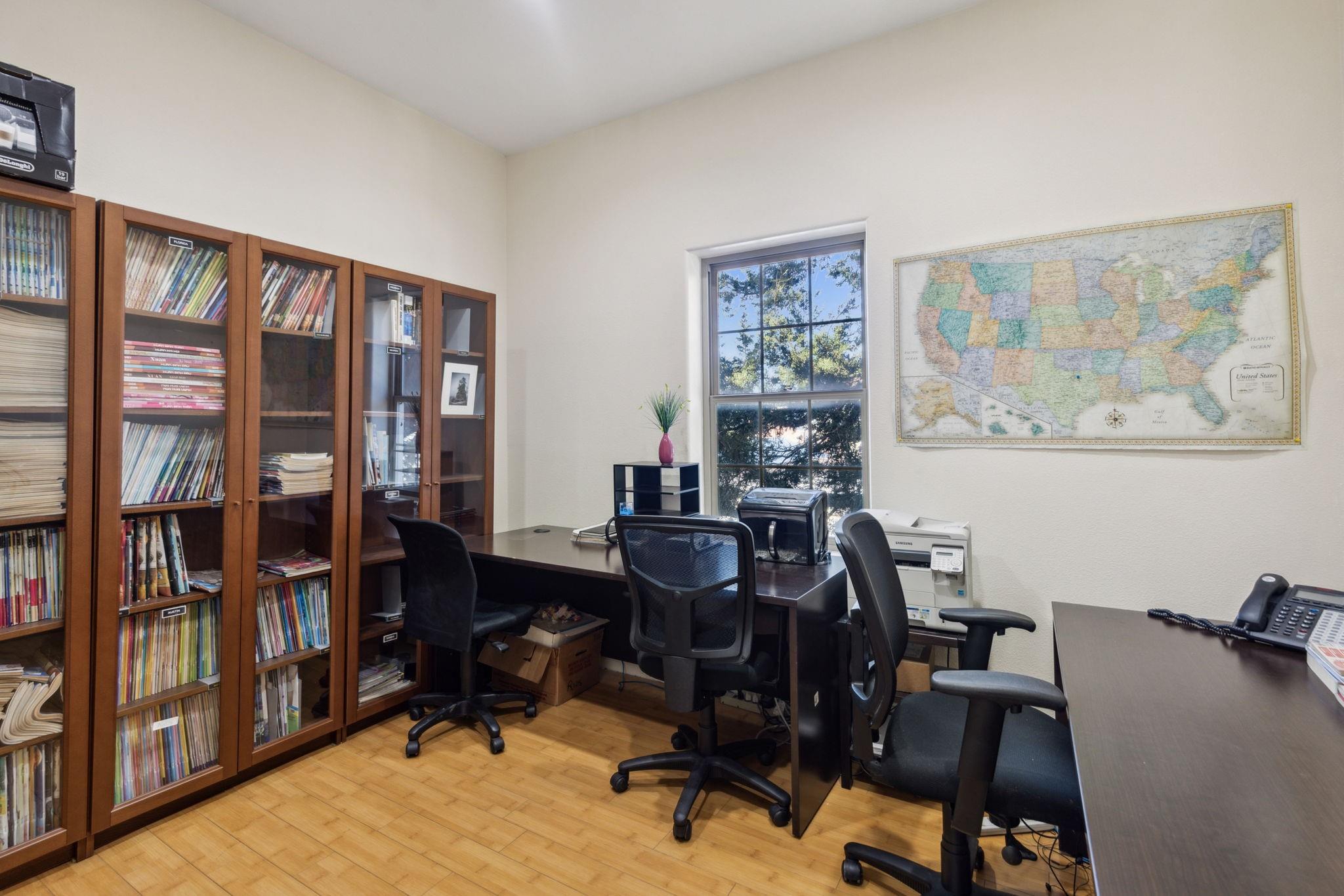 main property photo 17