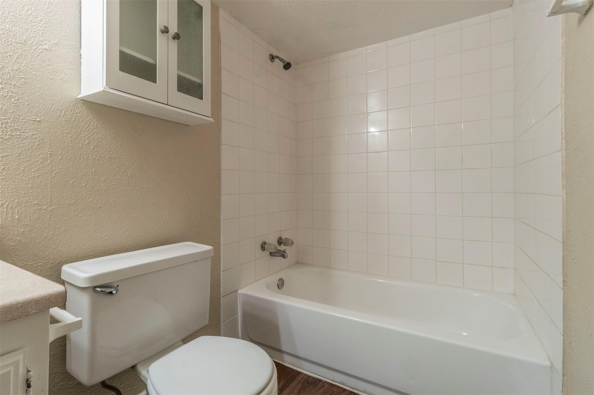 property viewer photo 16