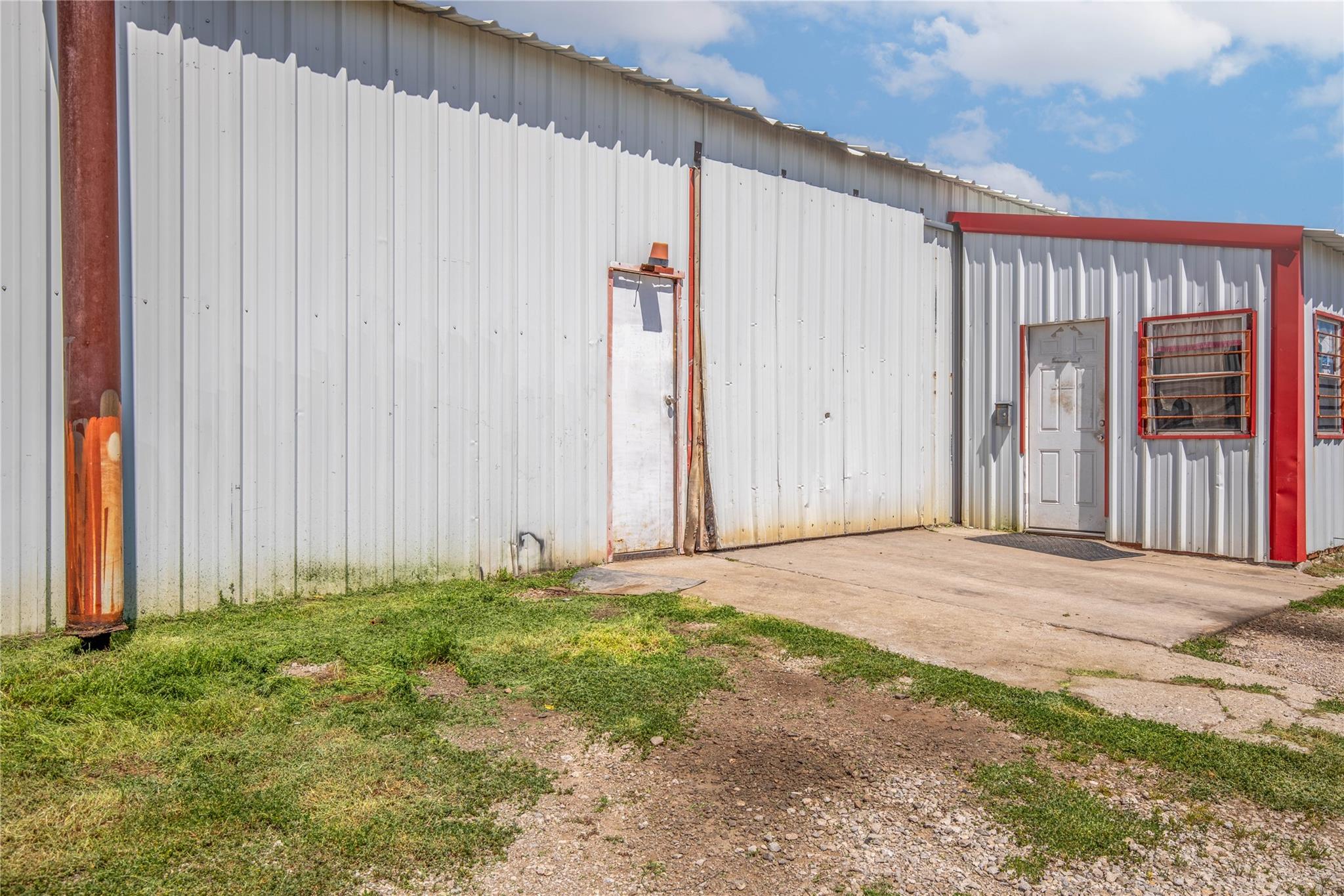 main property photo 15
