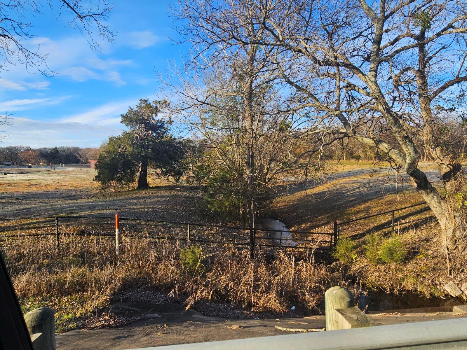 main property photo 7