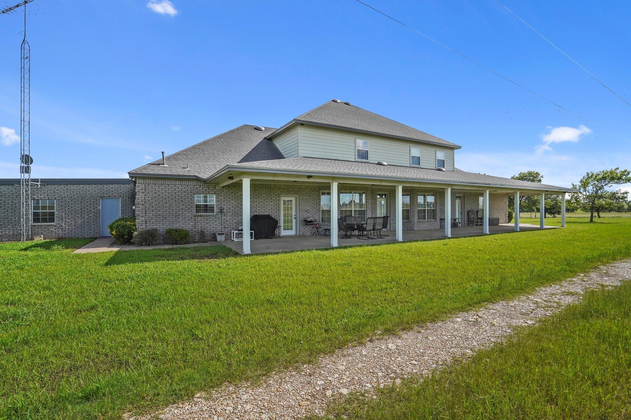 main property photo 5