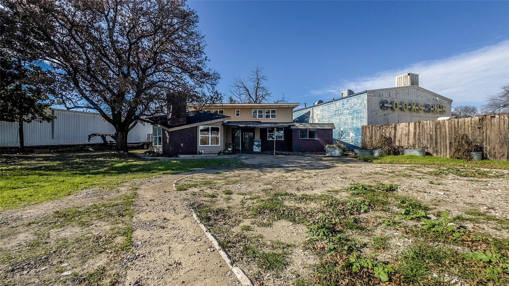 main property photo 4