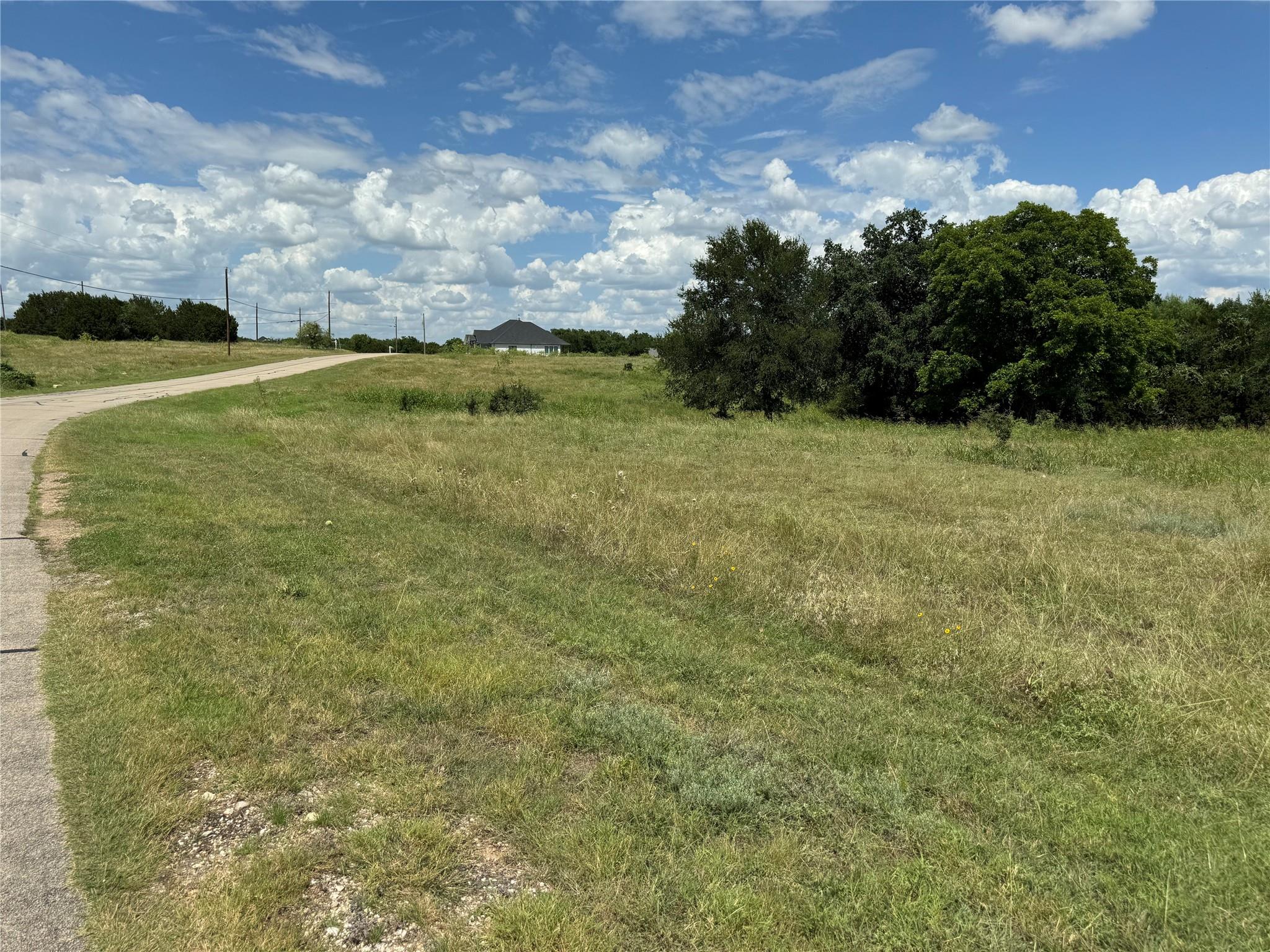 main property photo 4
