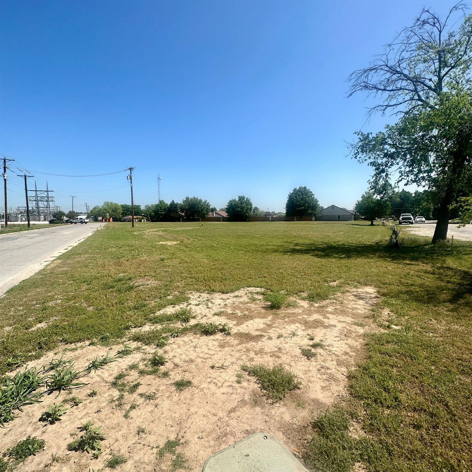 main property photo 10