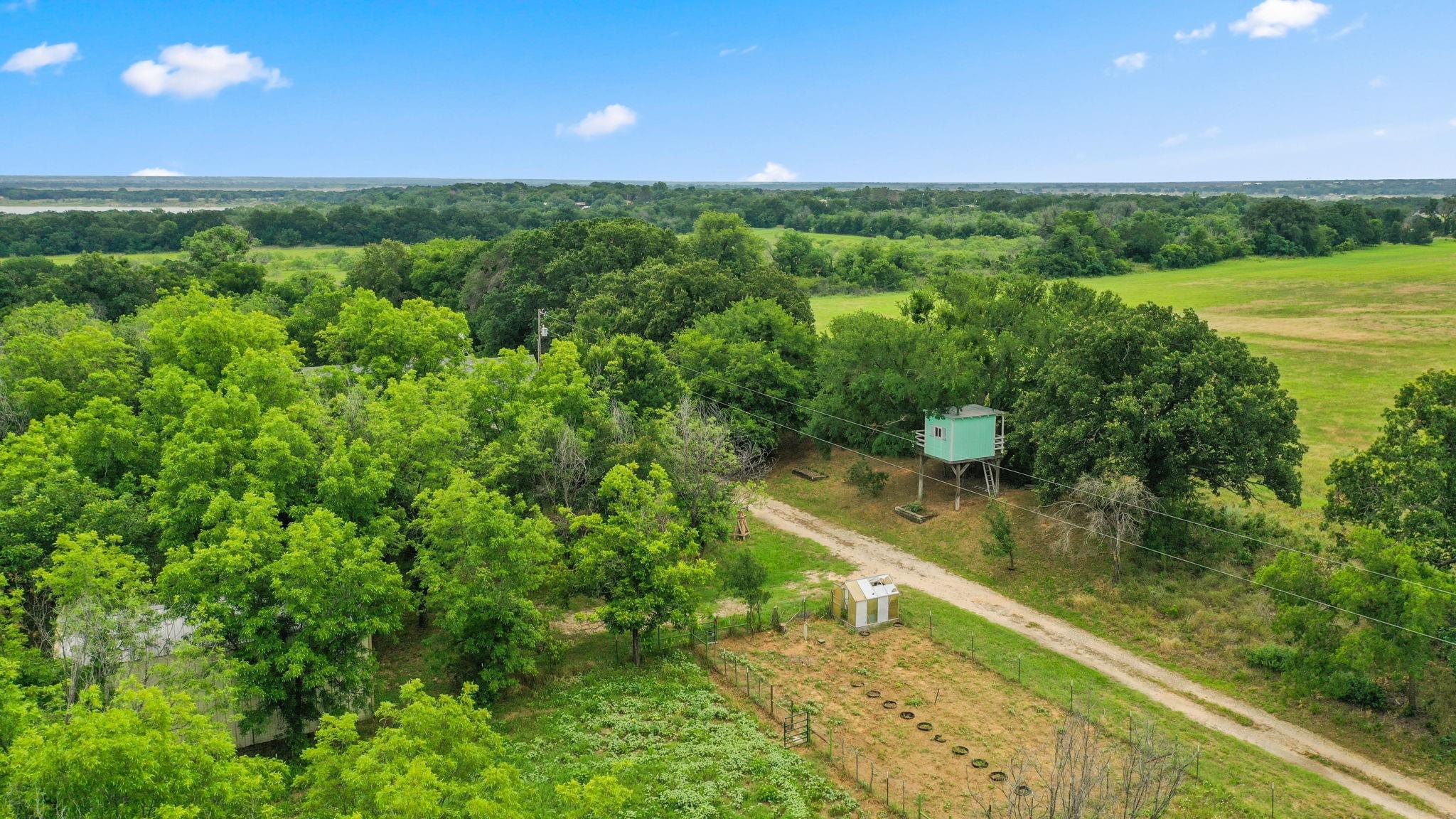 main property photo 34