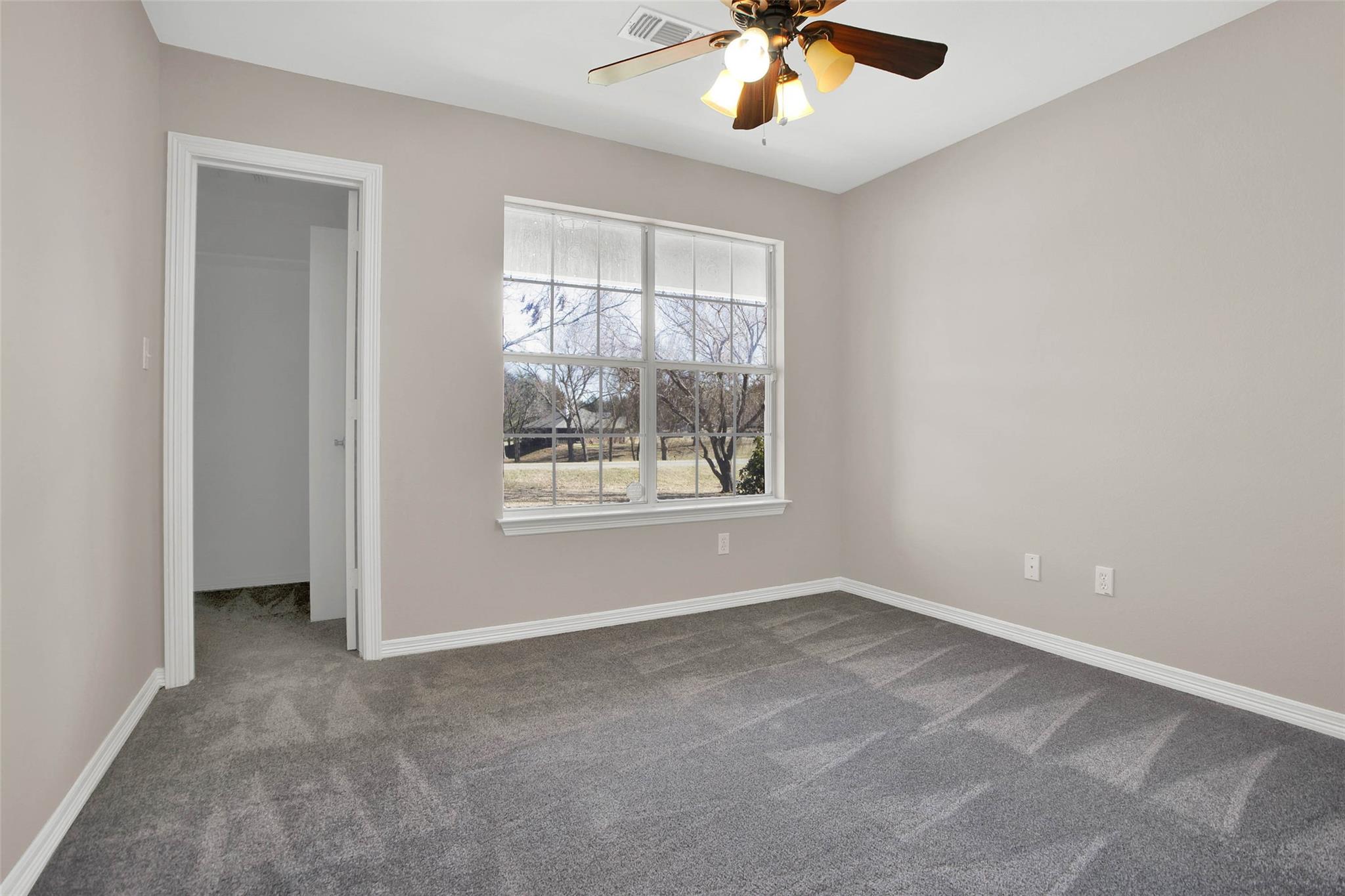 property viewer photo 23