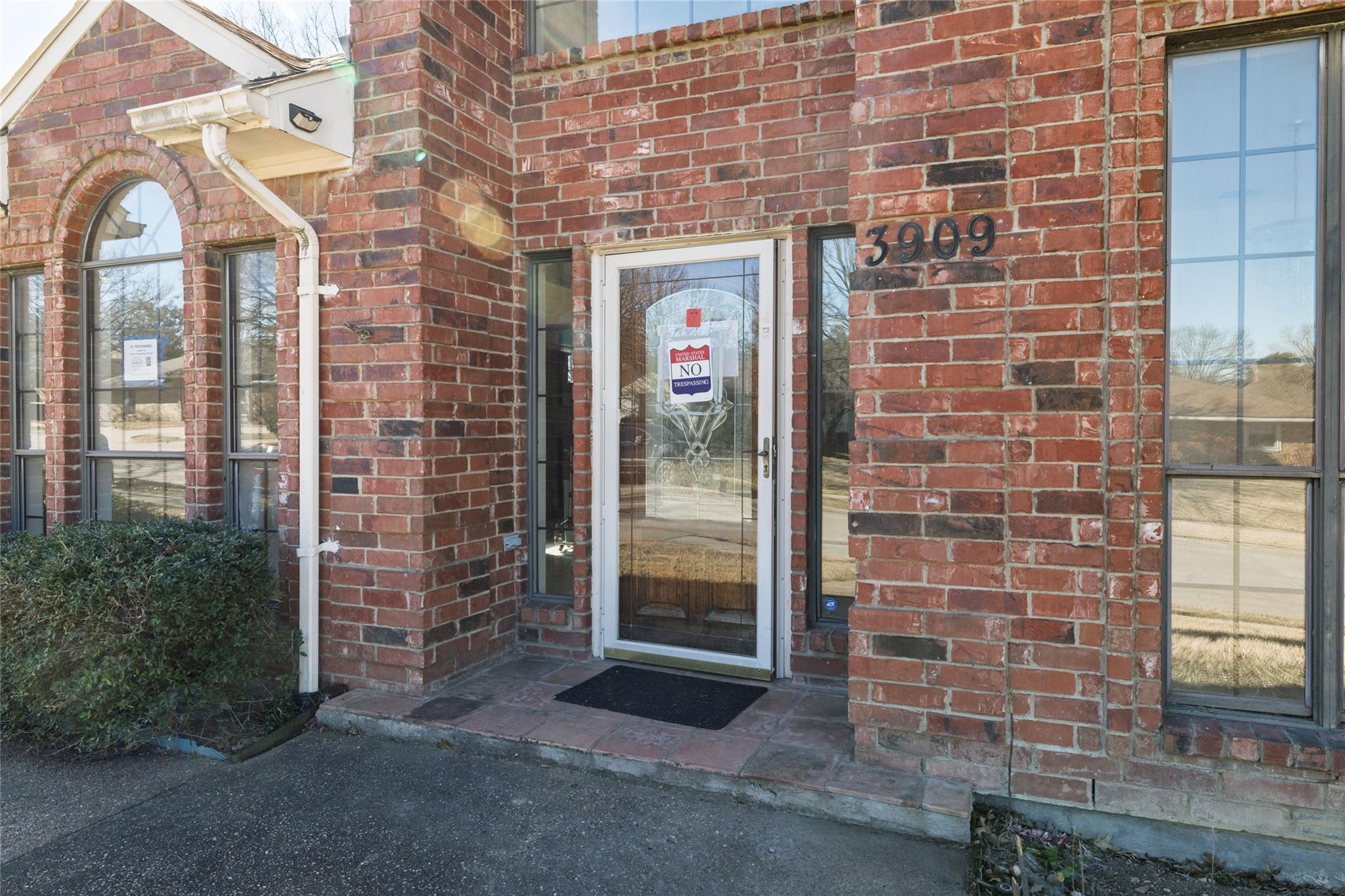 property viewer photo 2