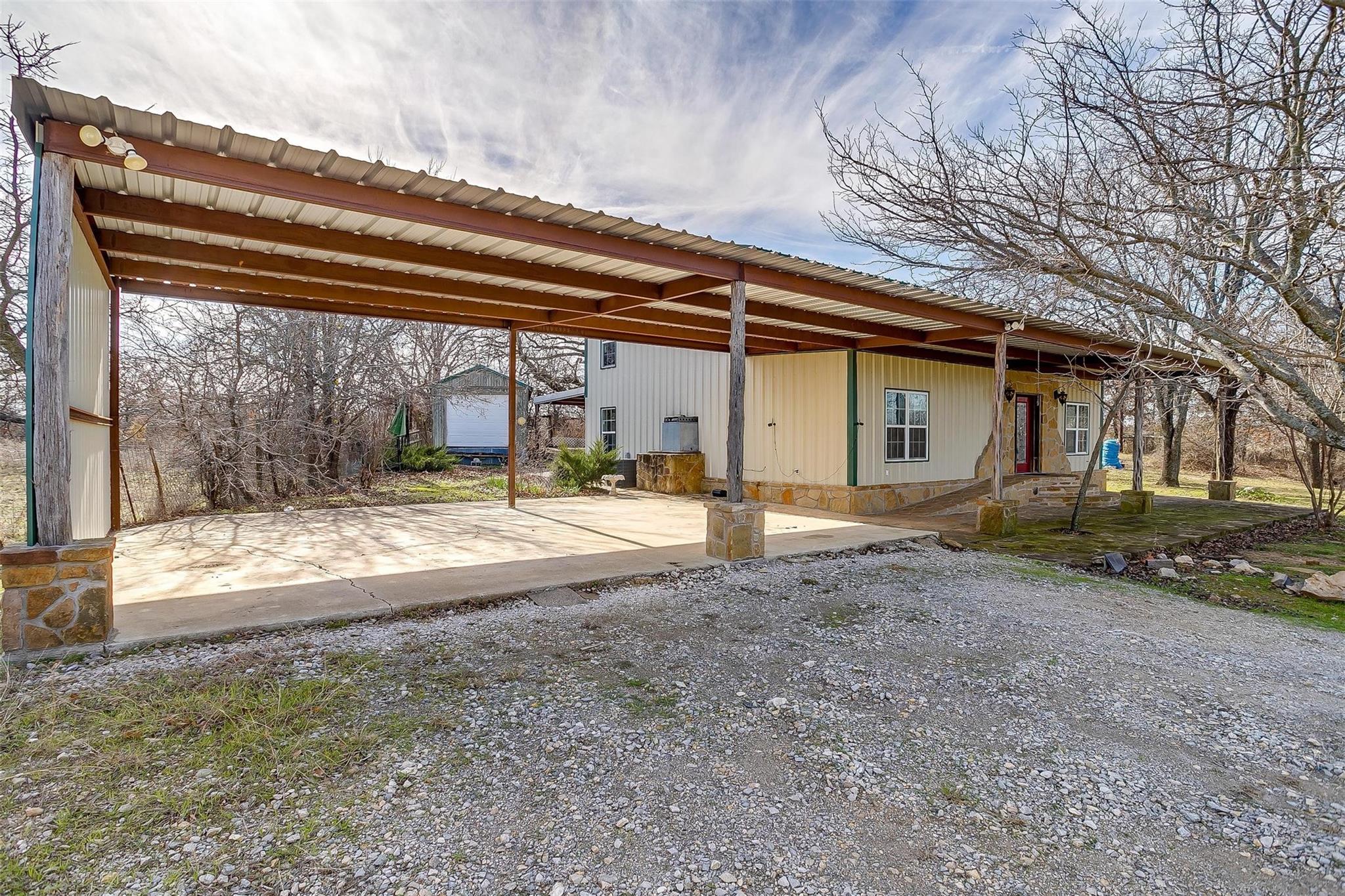 main property photo 34