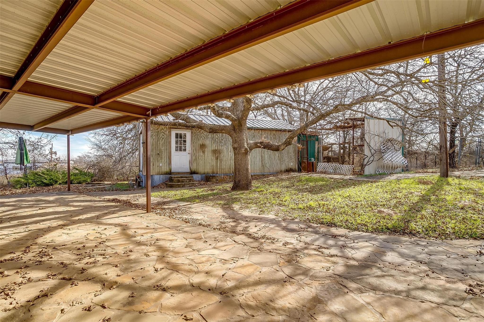 main property photo 35
