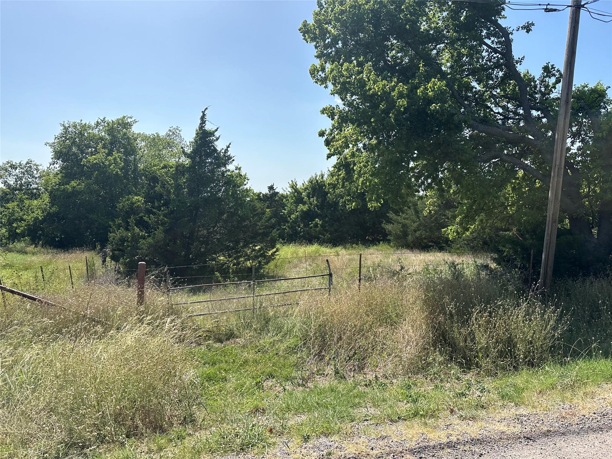 main property photo 19