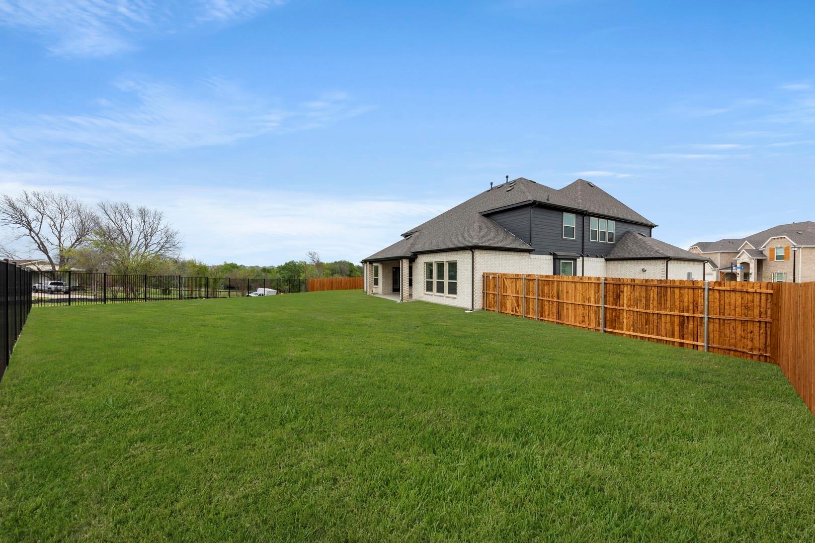 main property photo 26