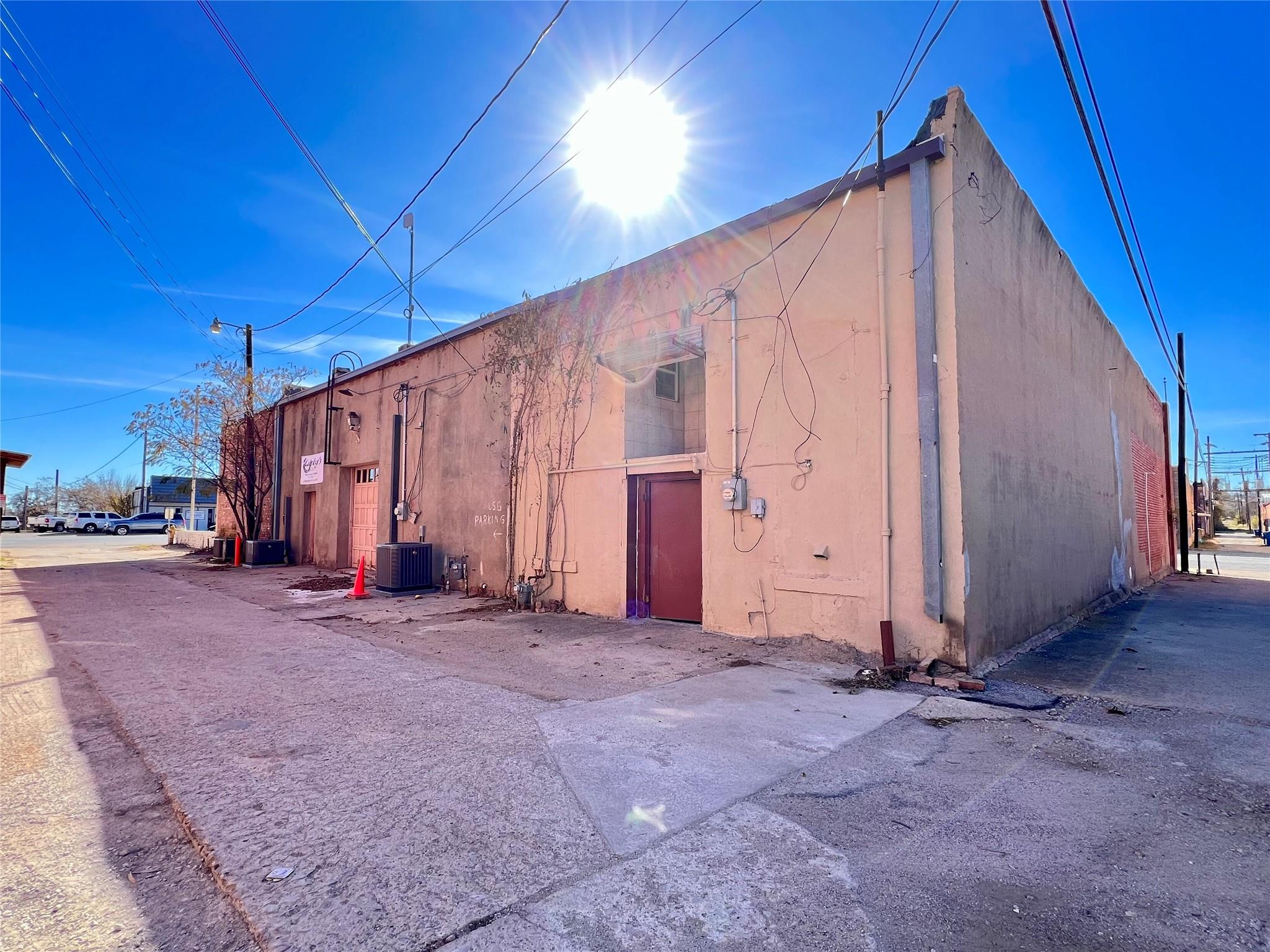 main property photo 37
