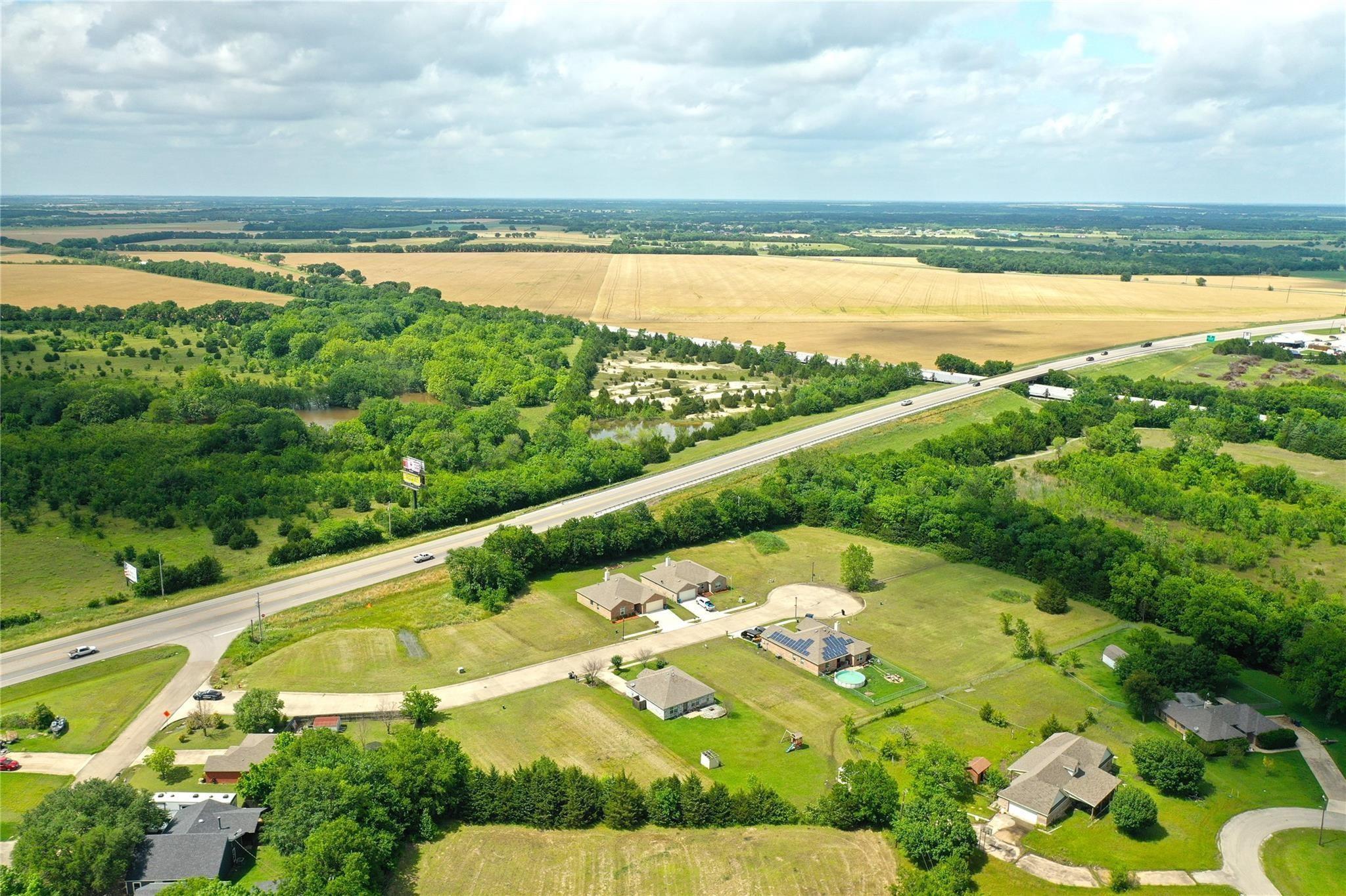 main property photo 5