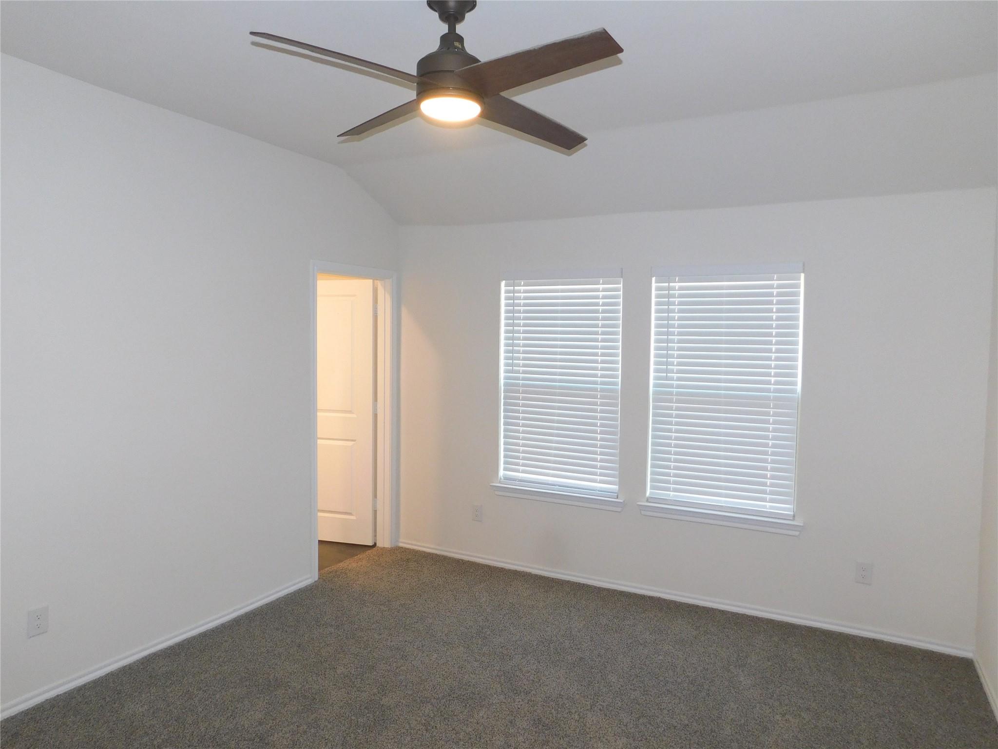 property viewer photo 13