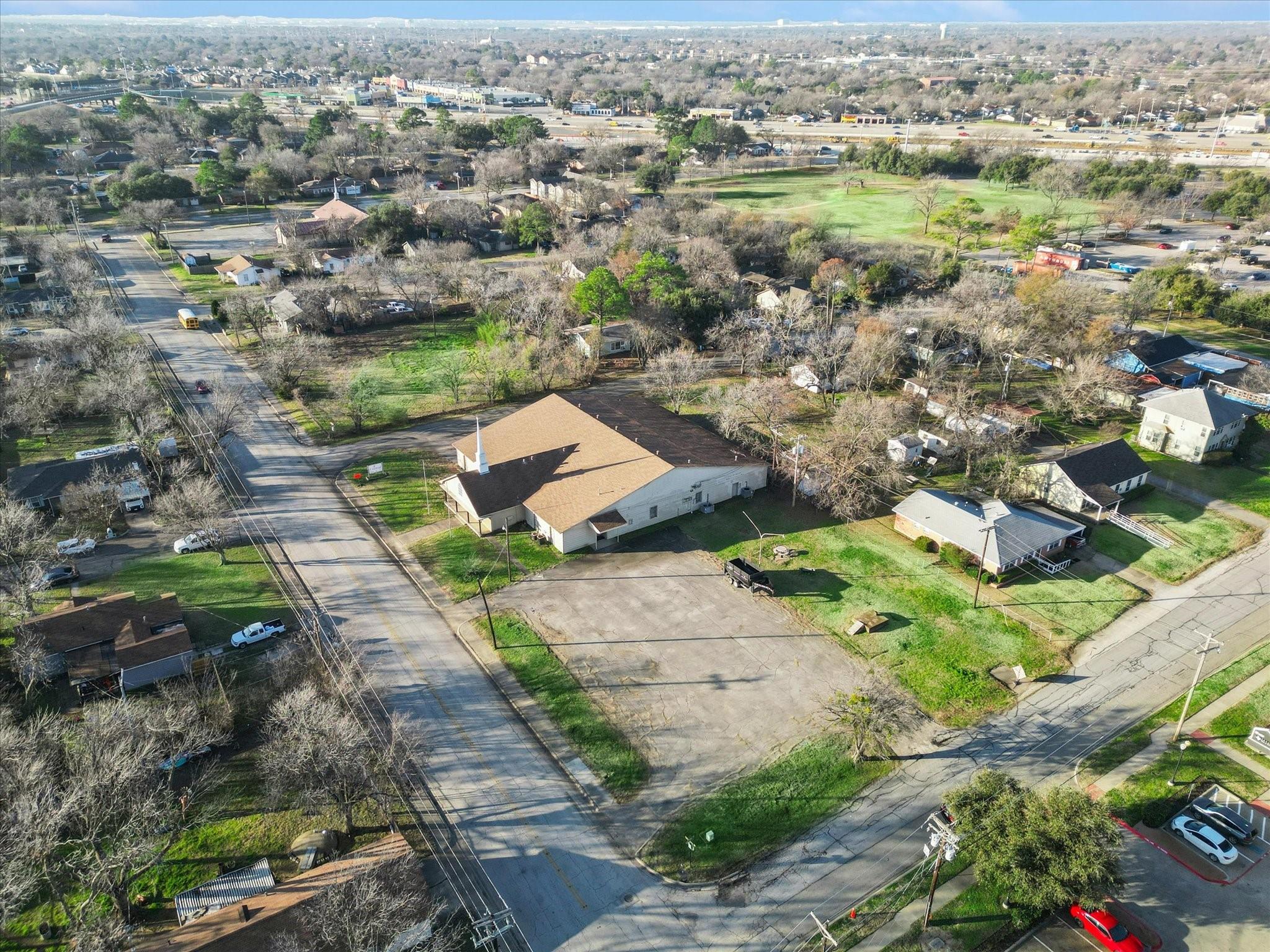 main property photo 23