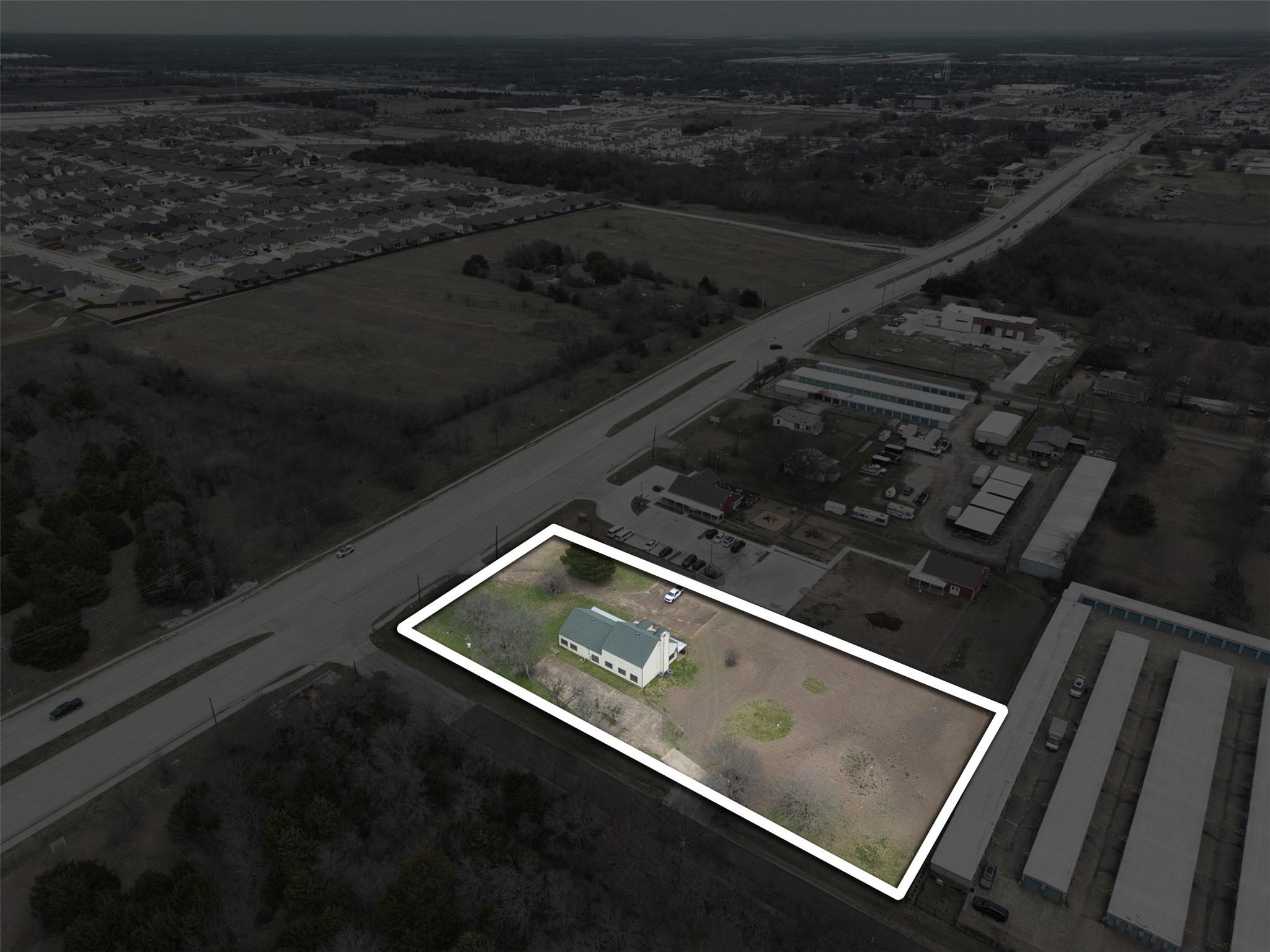 main property photo 10