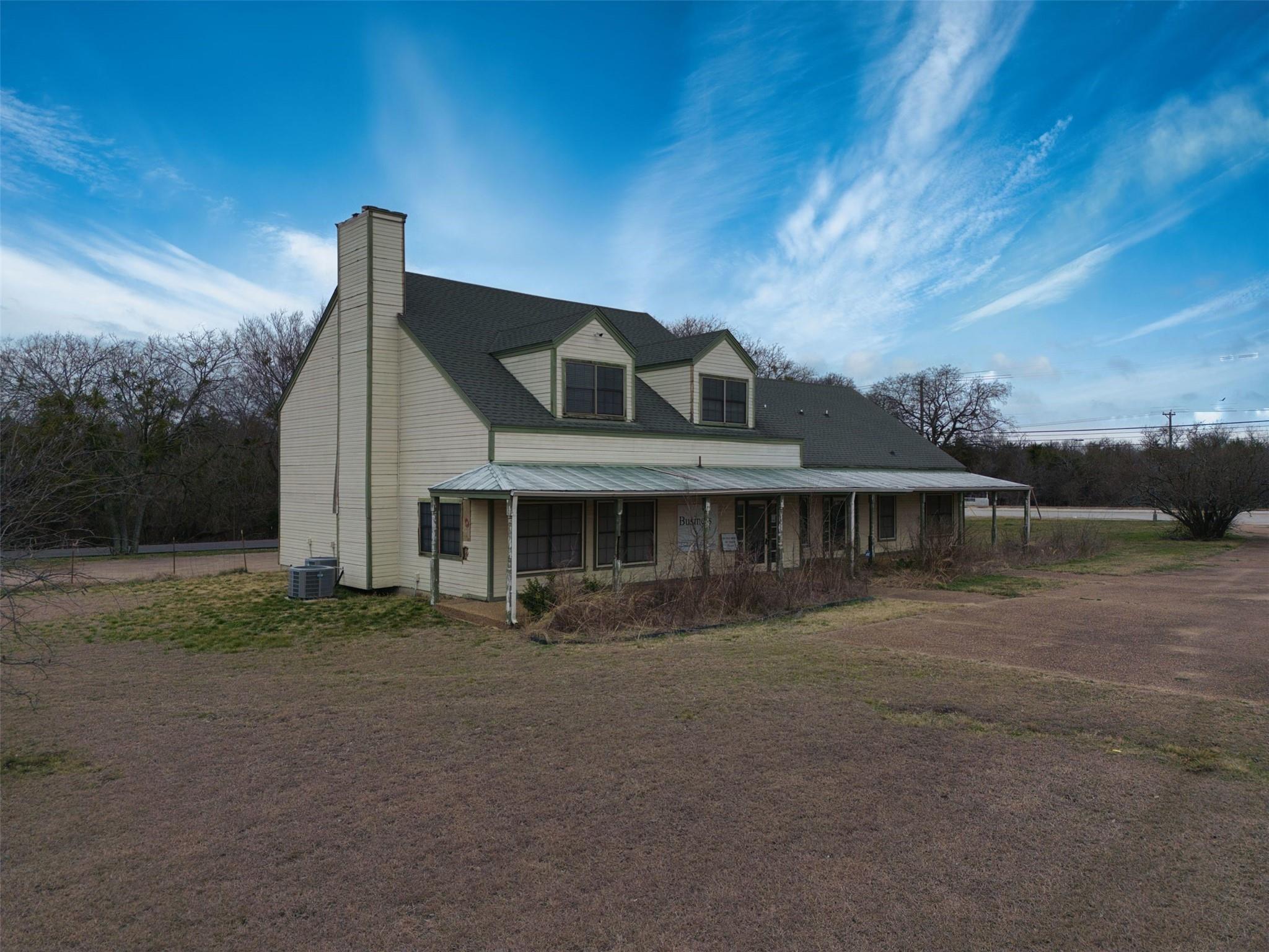 main property photo 11