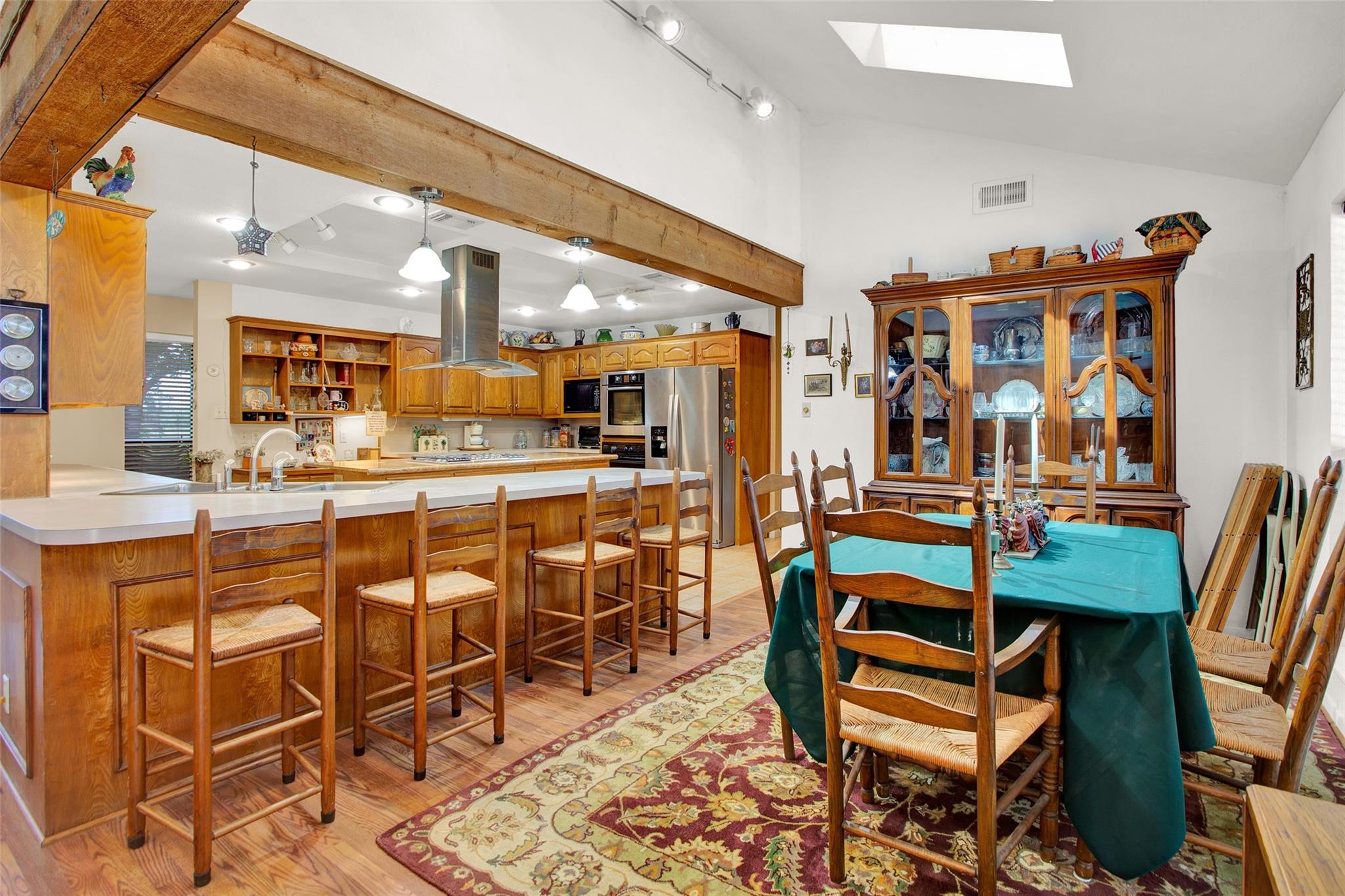 main property photo 18