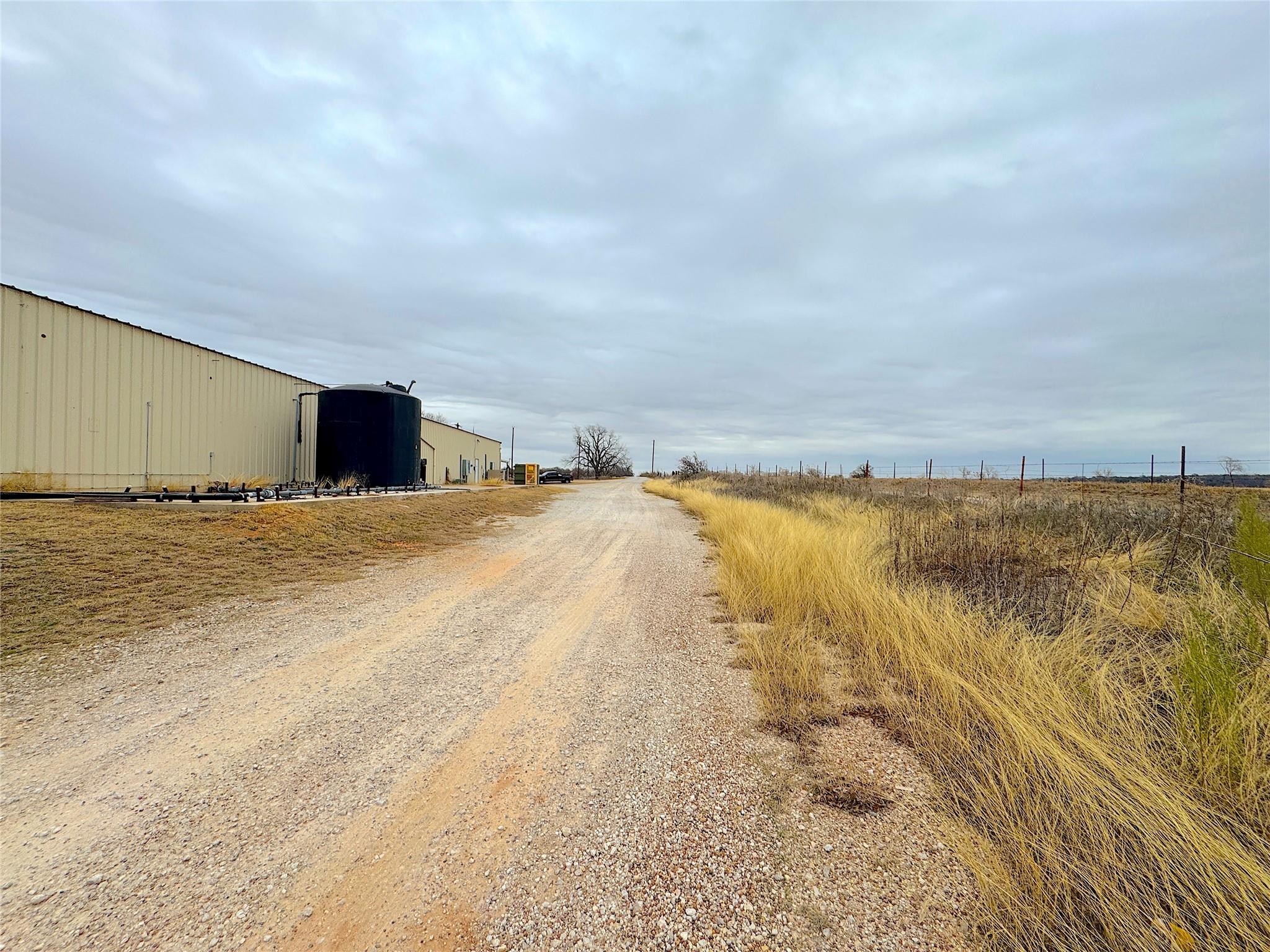 main property photo 11