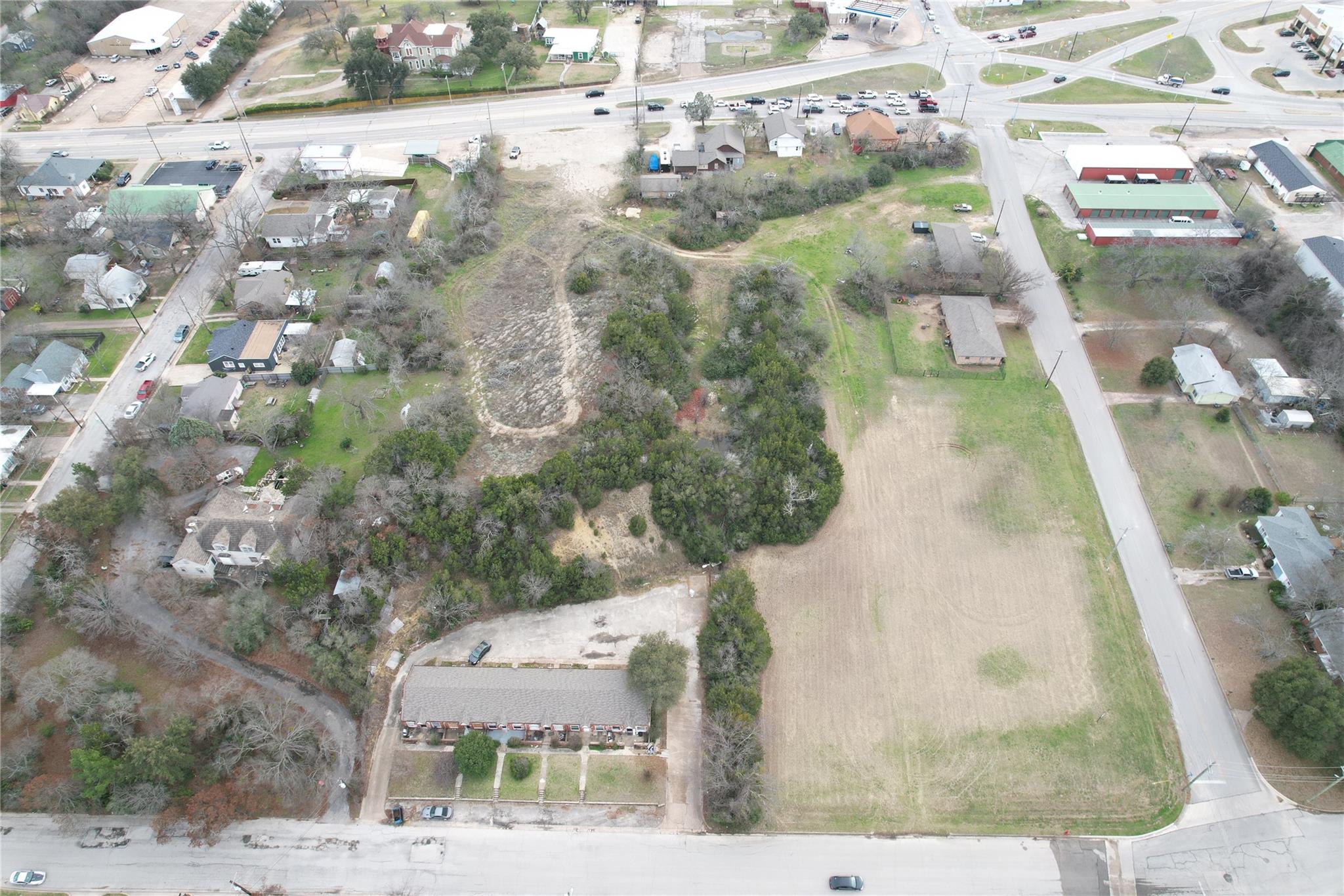 main property photo 5