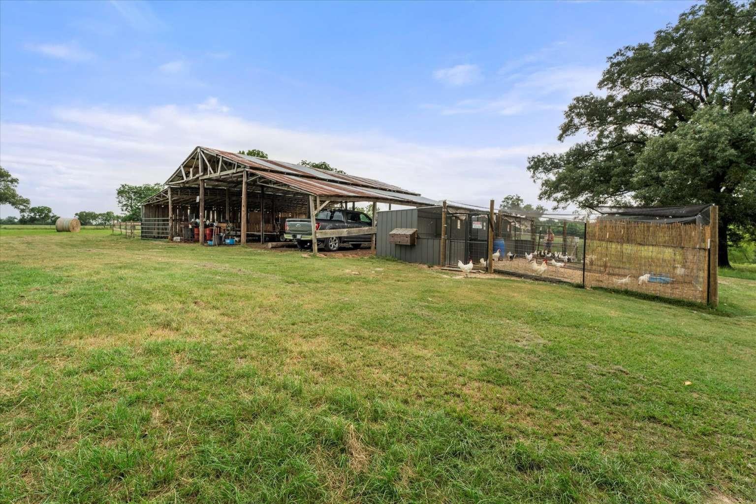 main property photo 11
