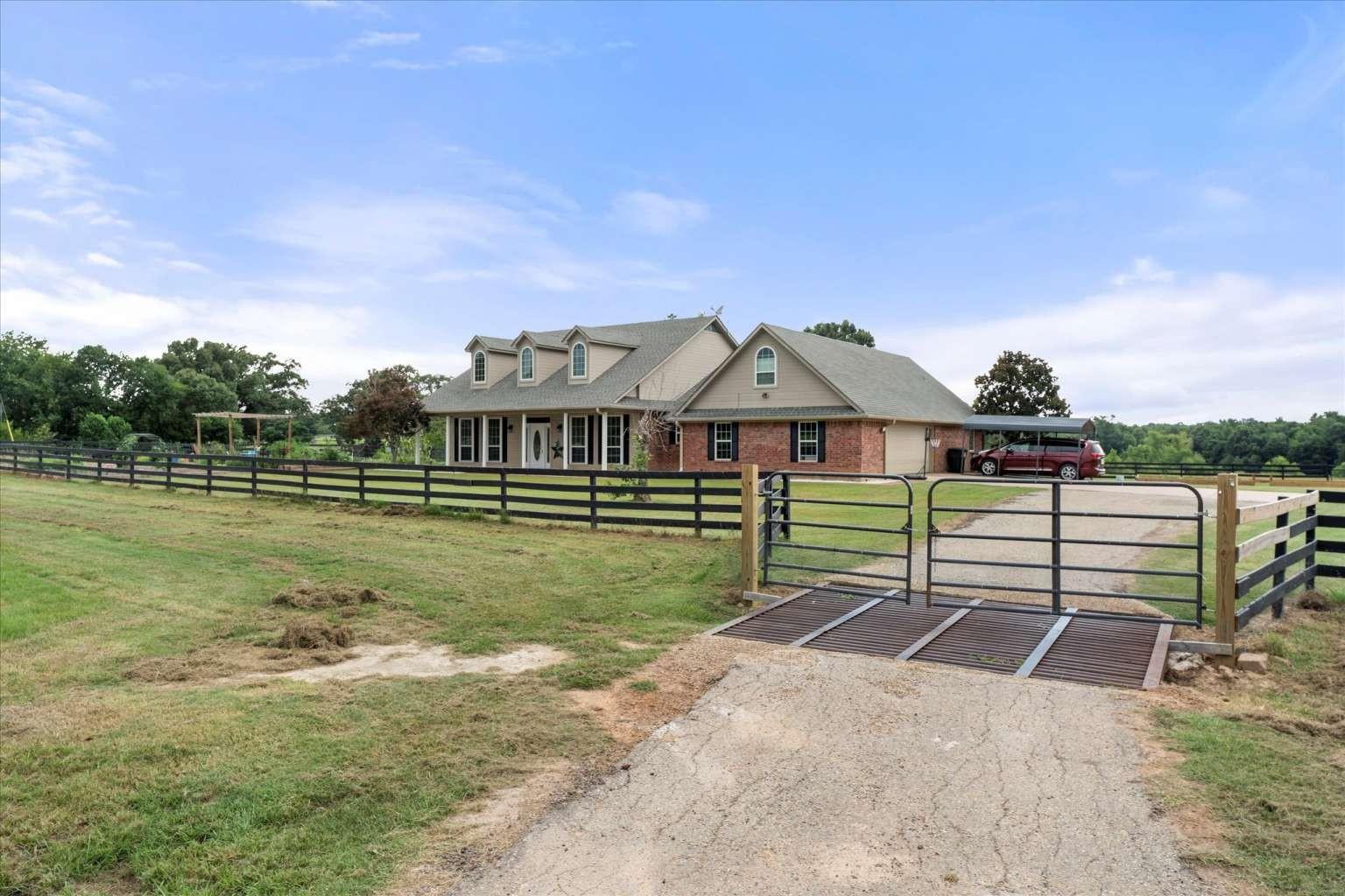 main property photo 5