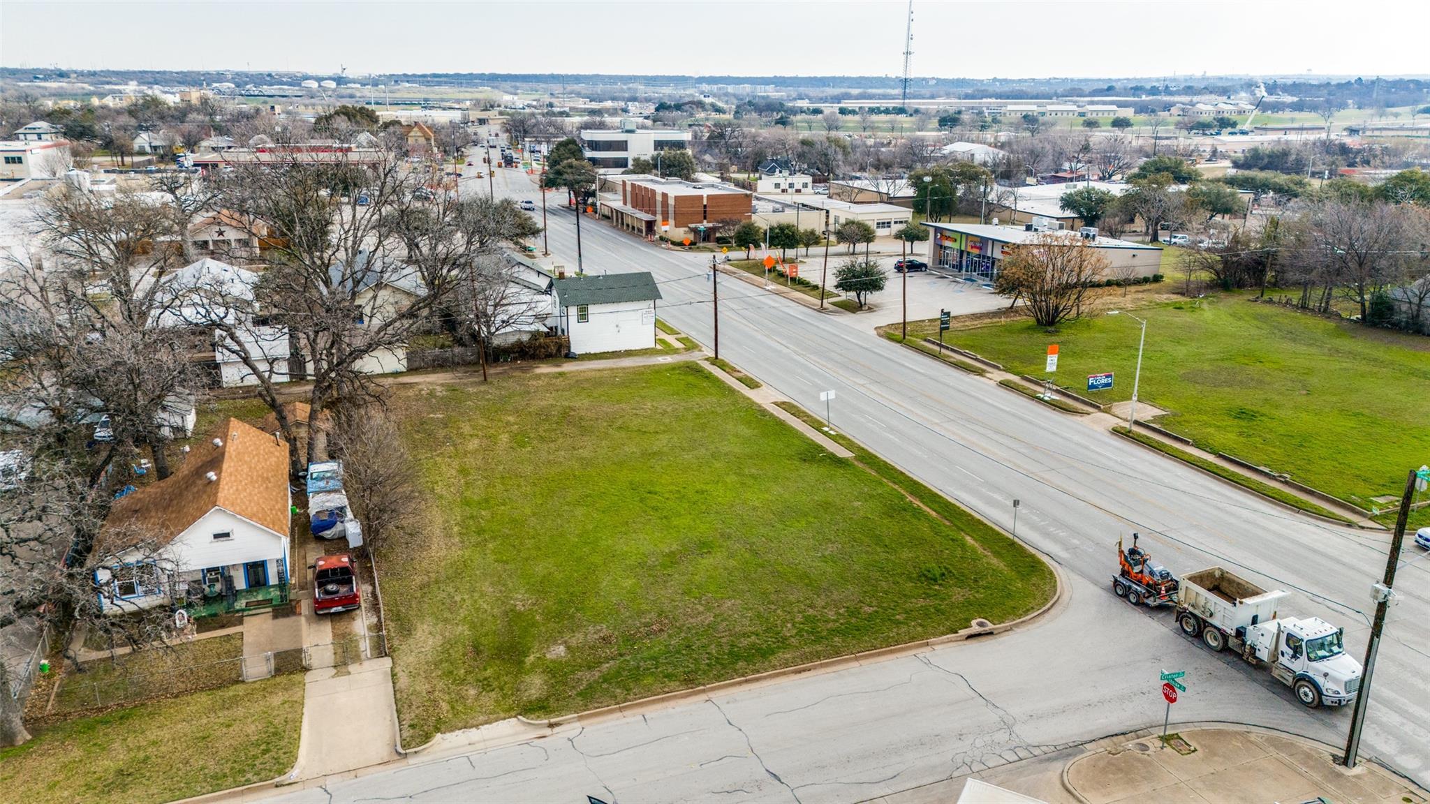 main property photo 4
