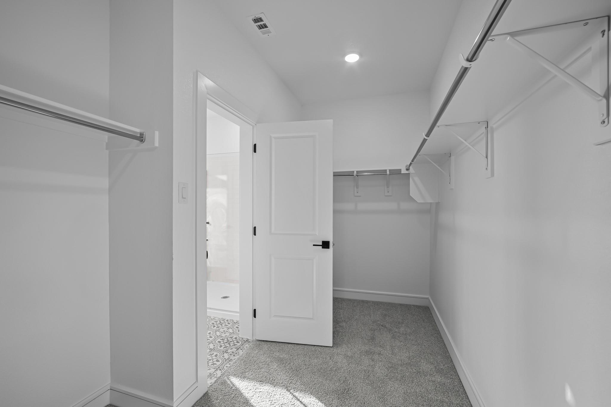 property viewer photo 7