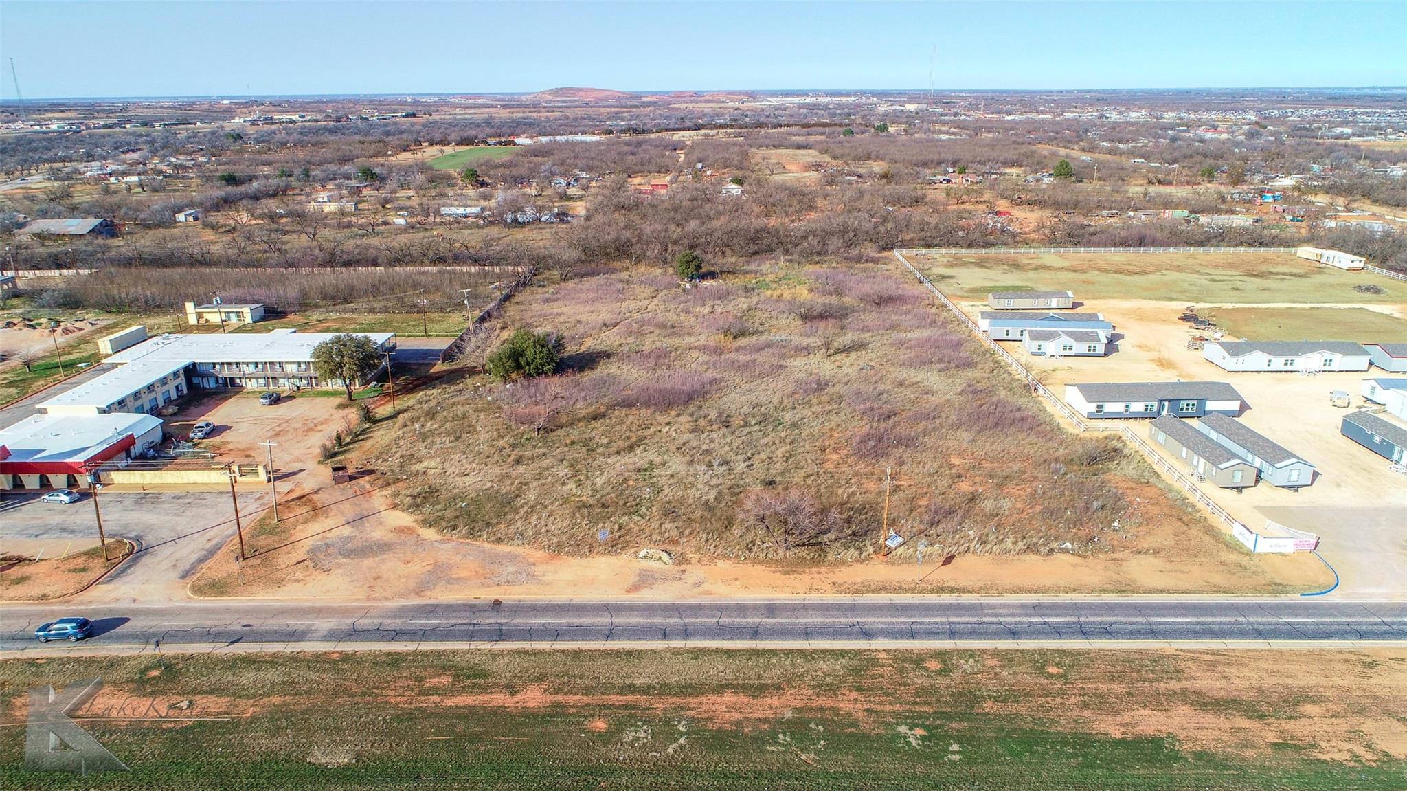 main property photo 3