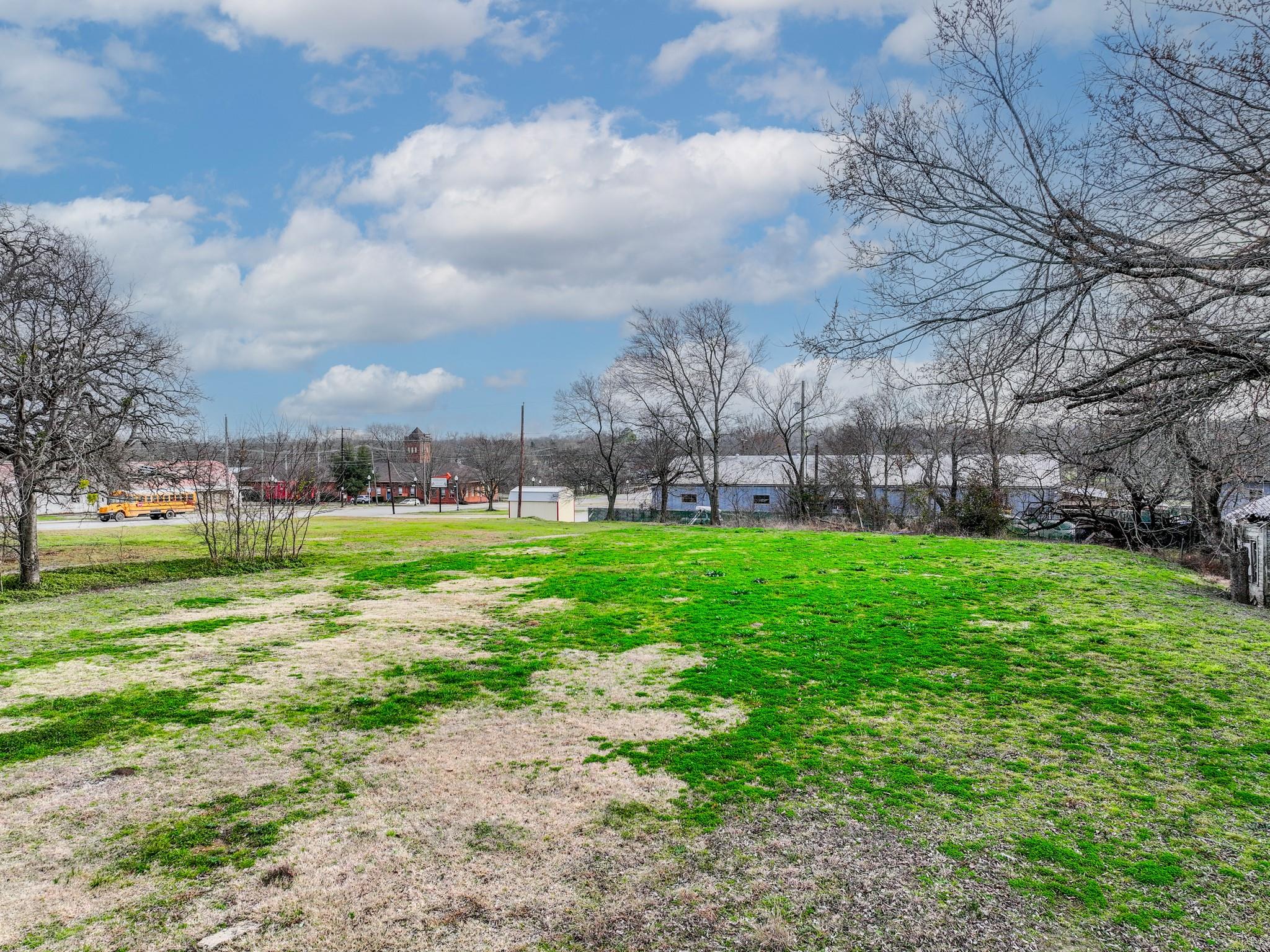 main property photo 17