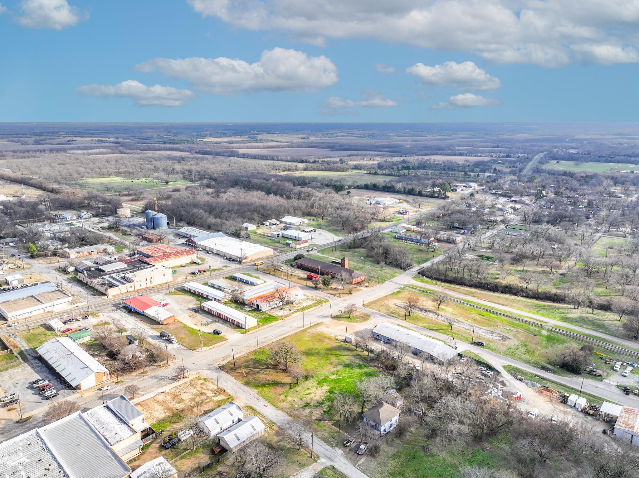 main property photo 8