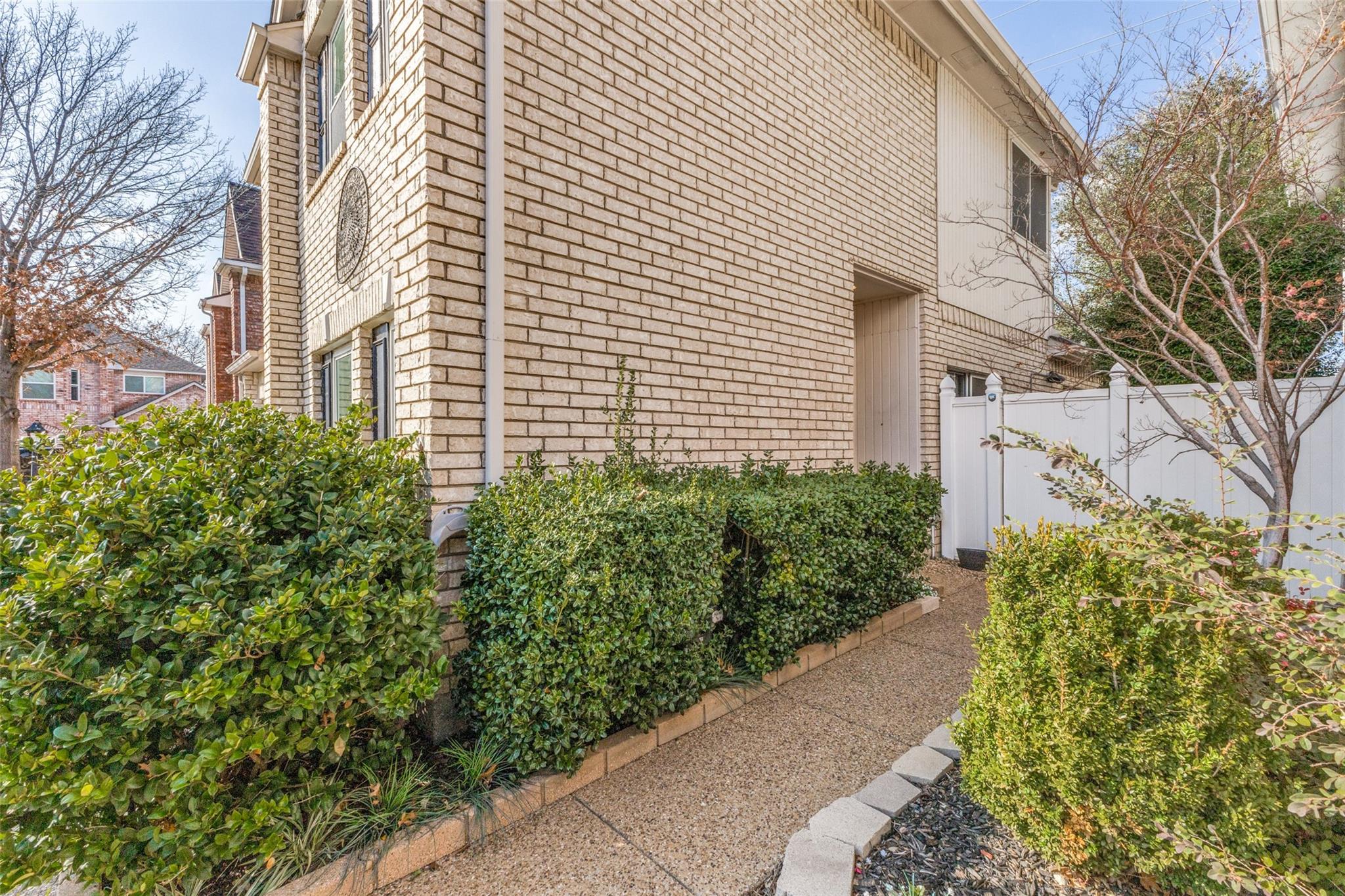 property viewer photo 2
