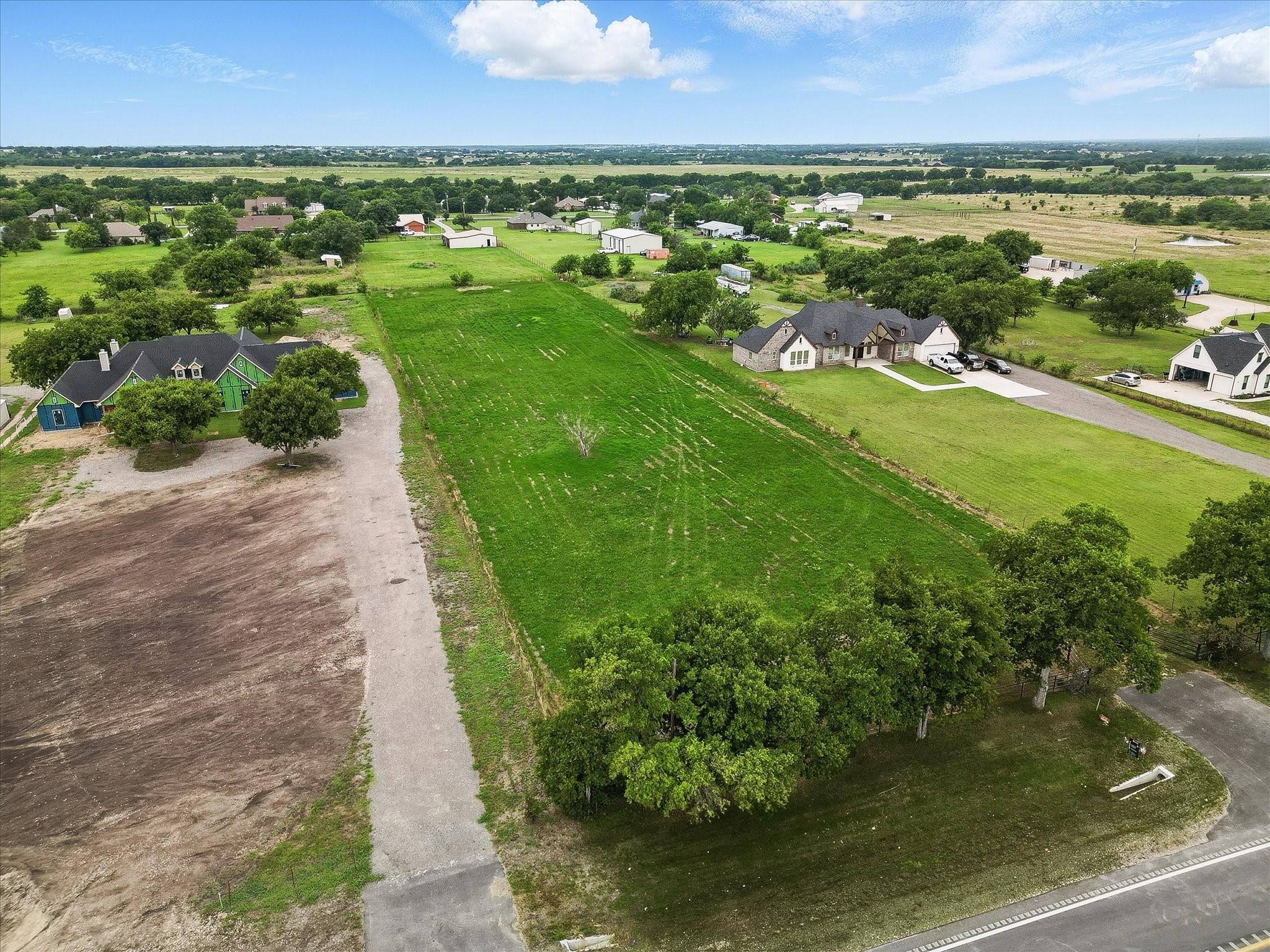 main property photo 16