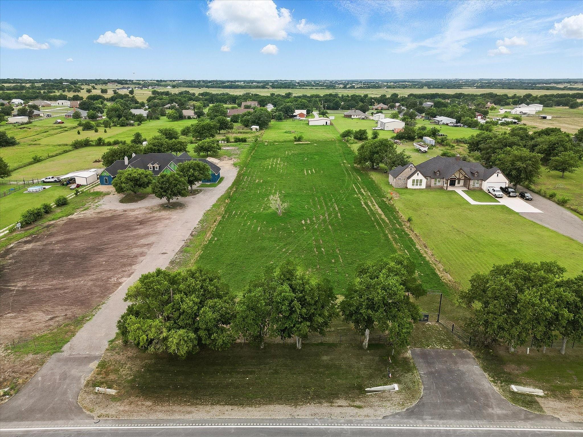 main property photo 17