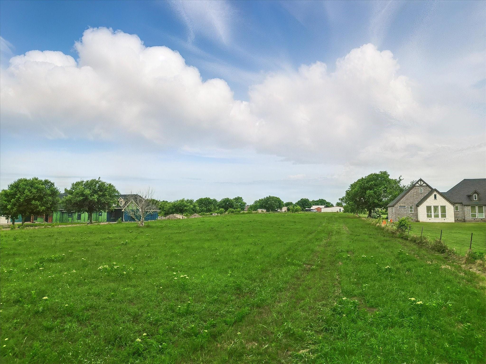 main property photo 19