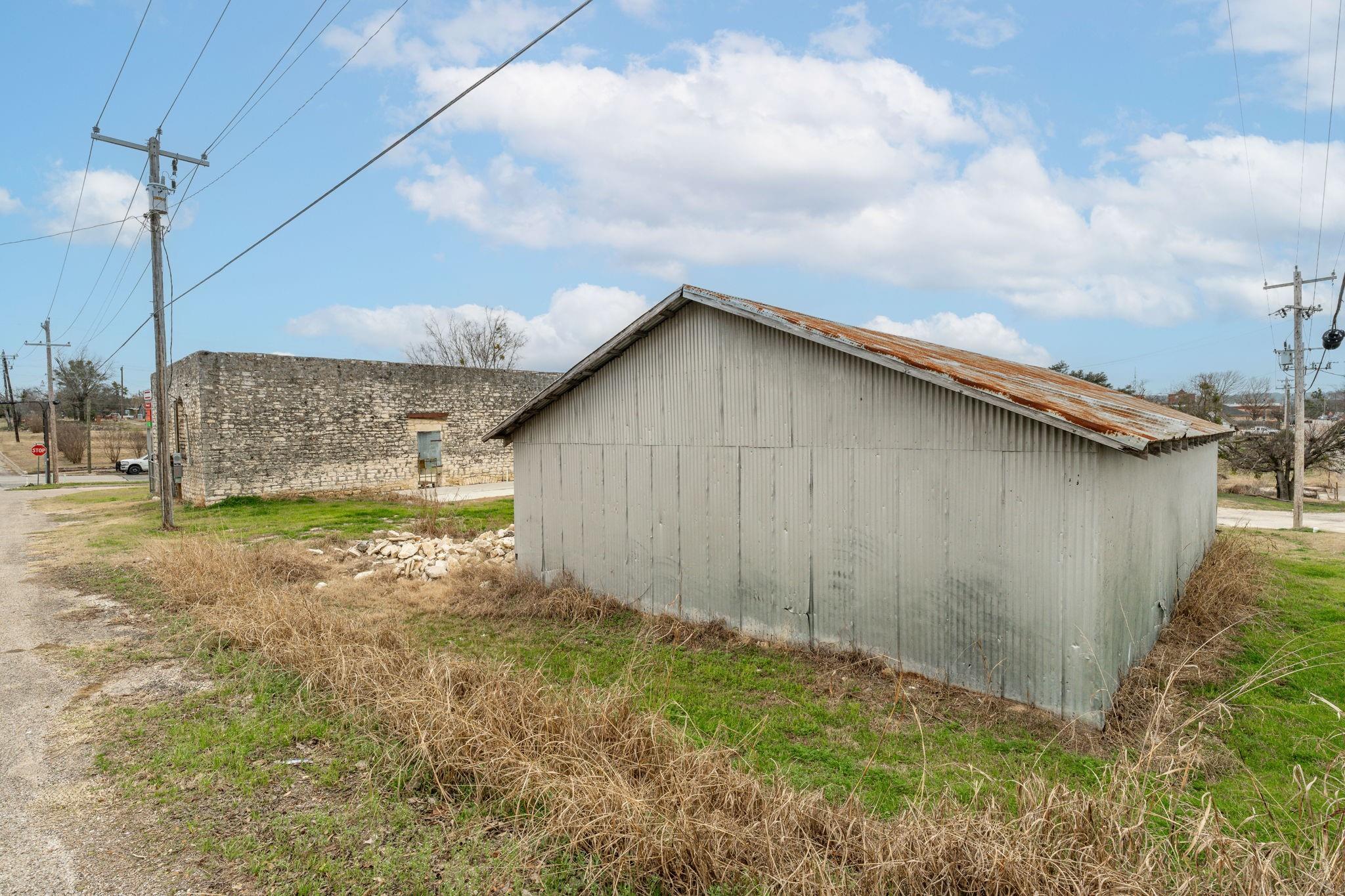 main property photo 12