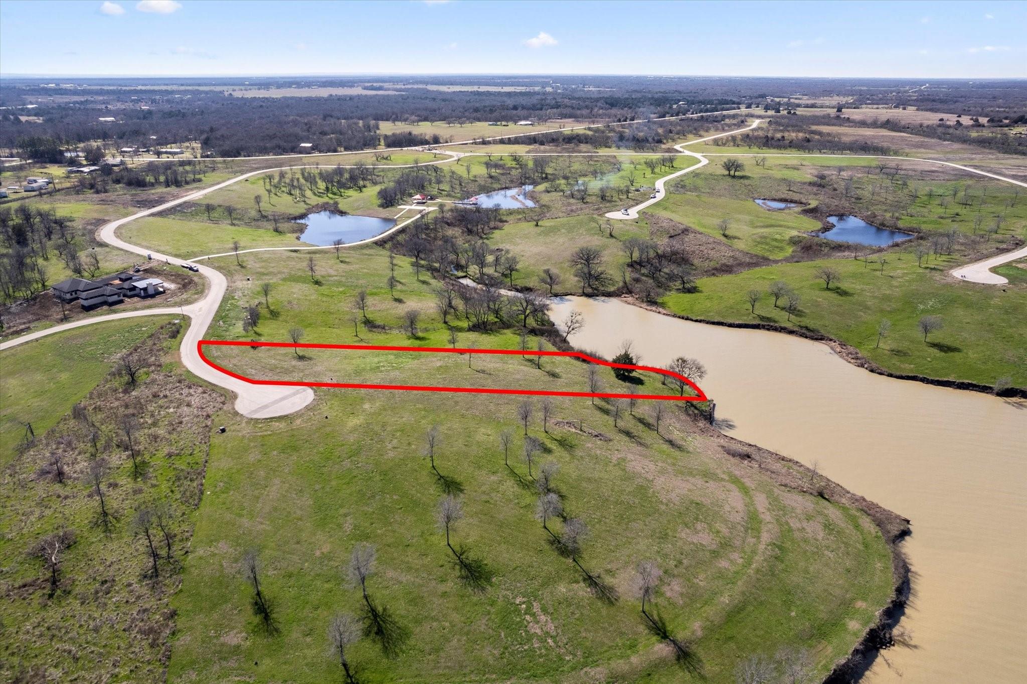 main property photo 12