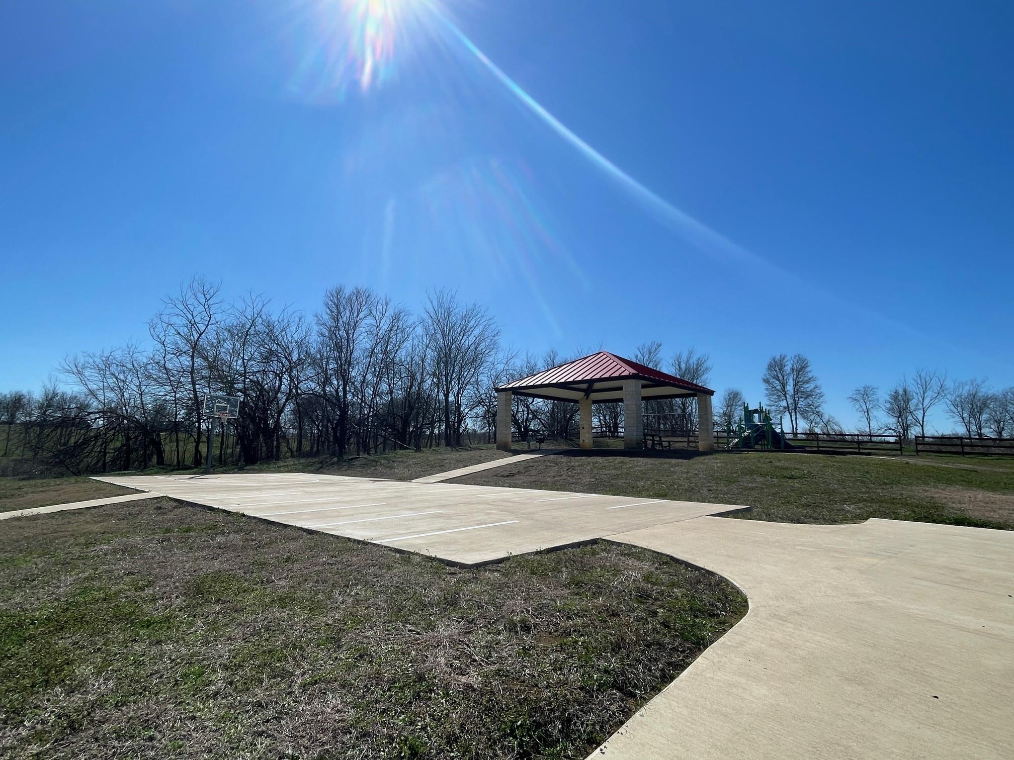 main property photo 34