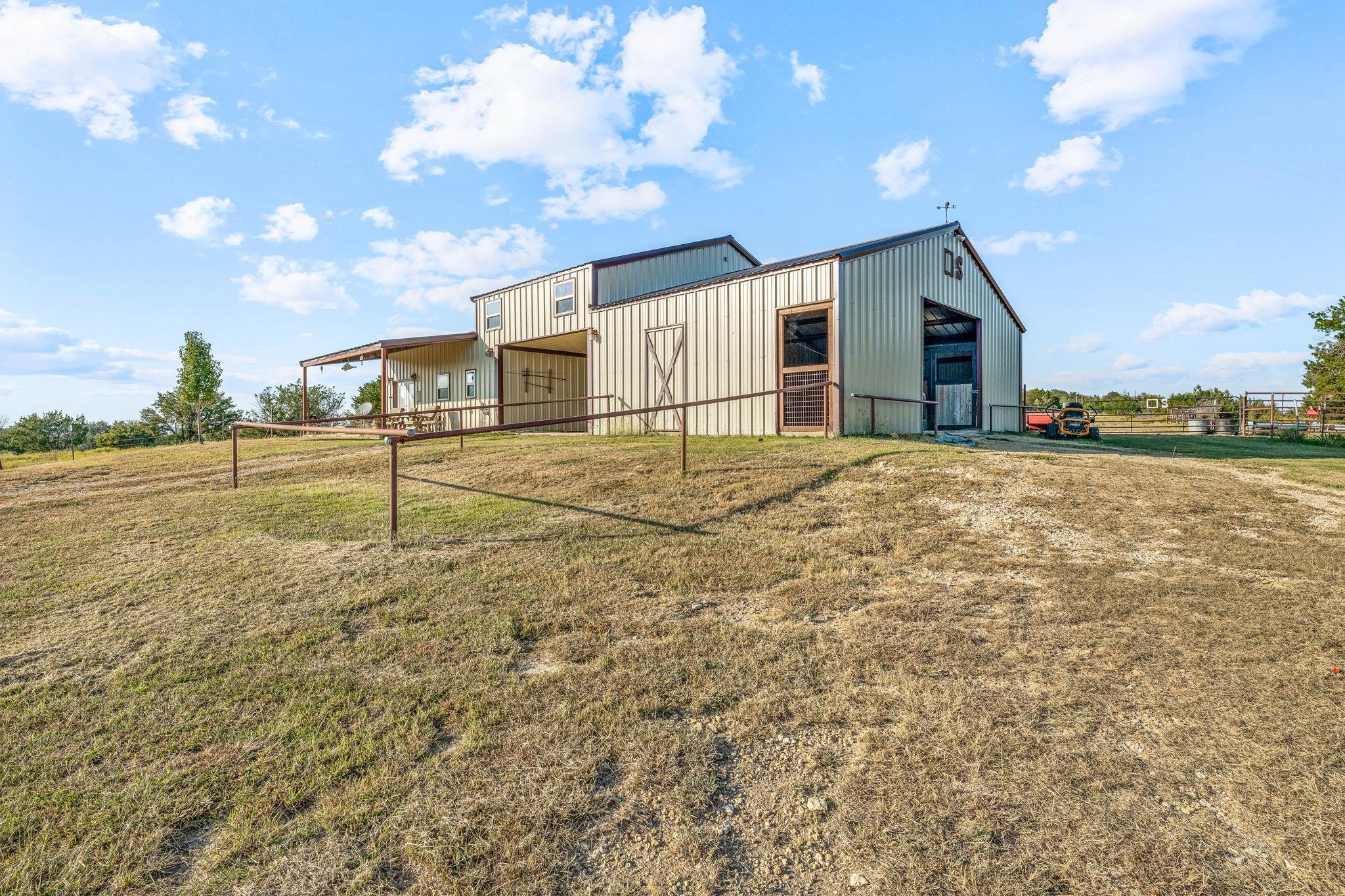 main property photo 27