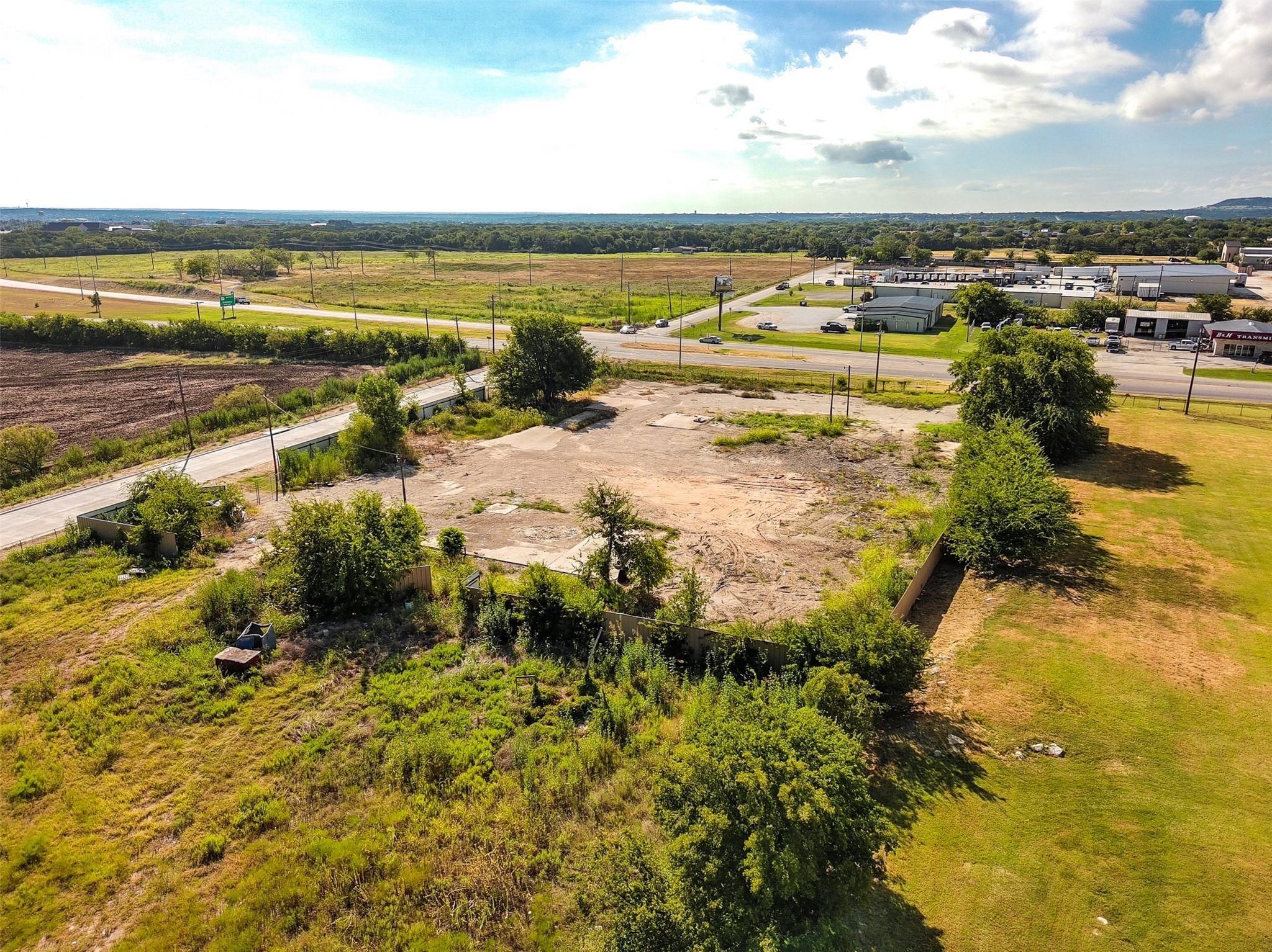 main property photo 6