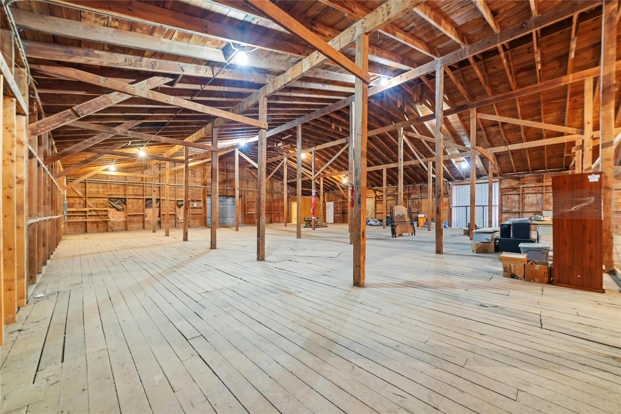 main property photo 36