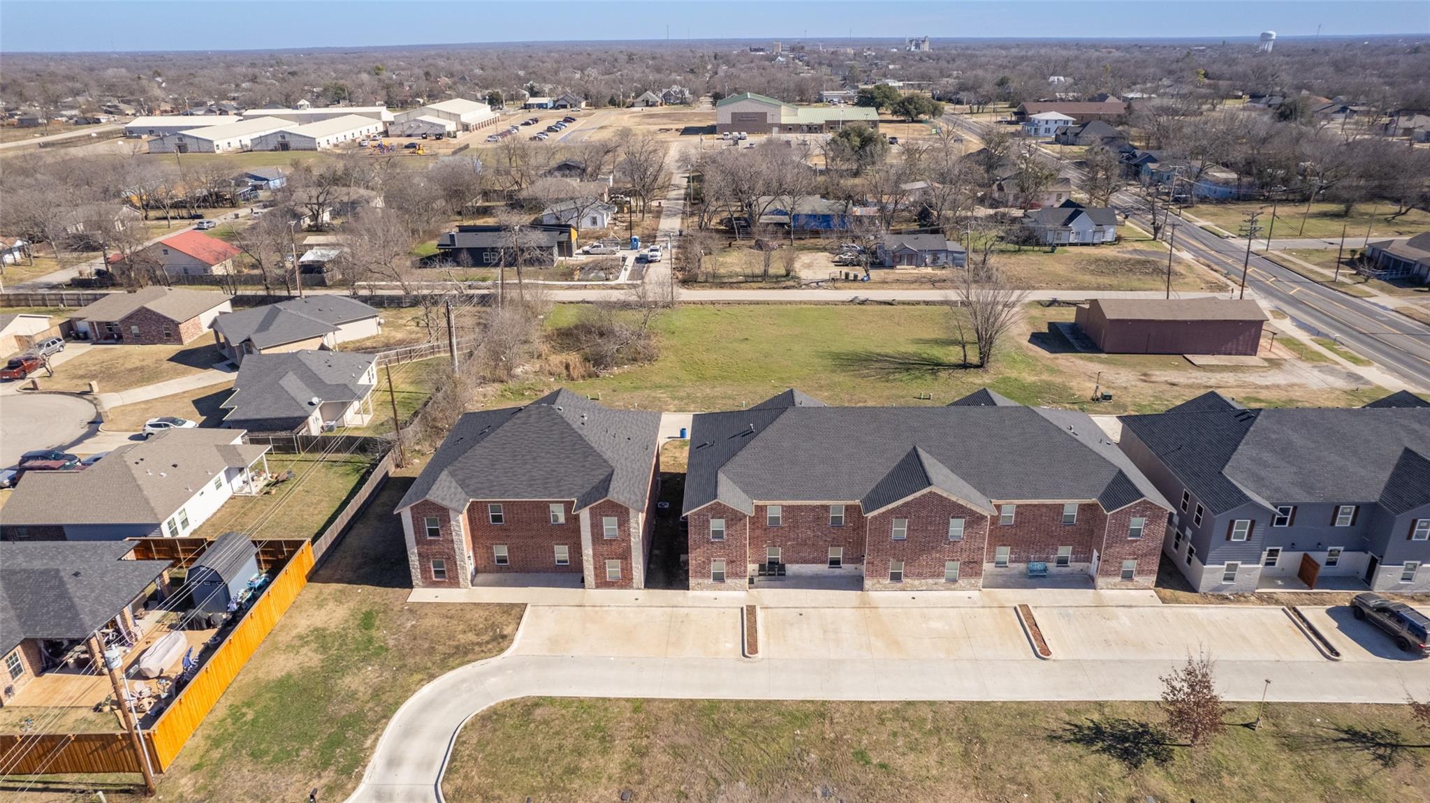 main property photo 2