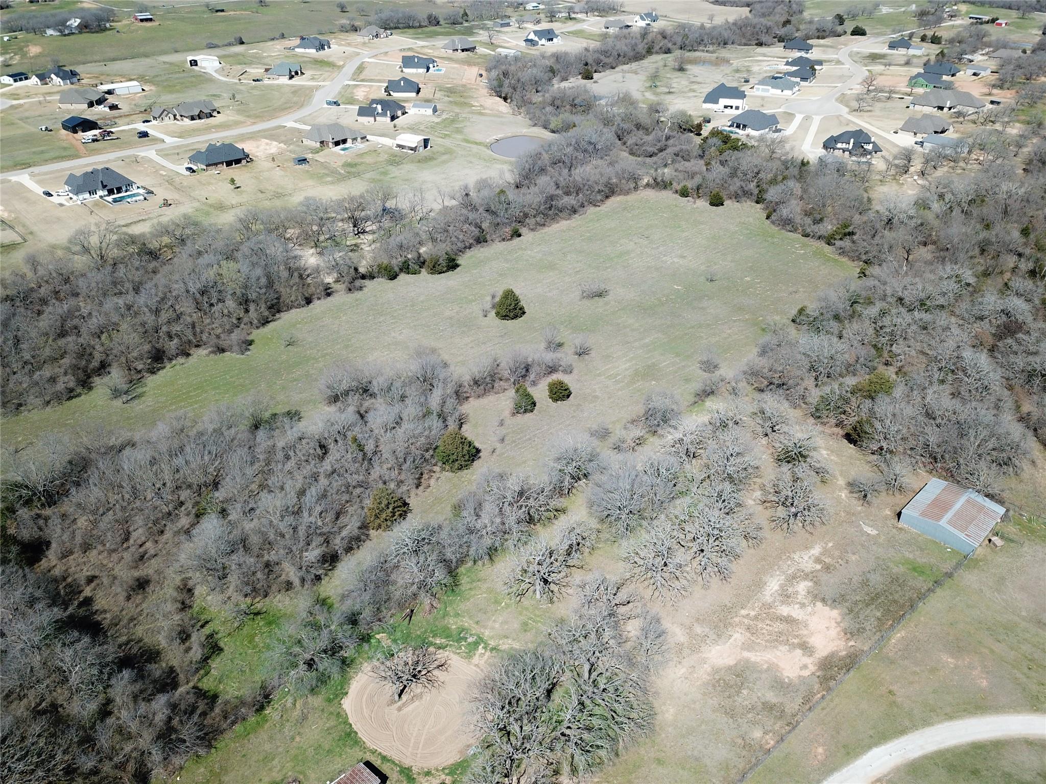 main property photo 16