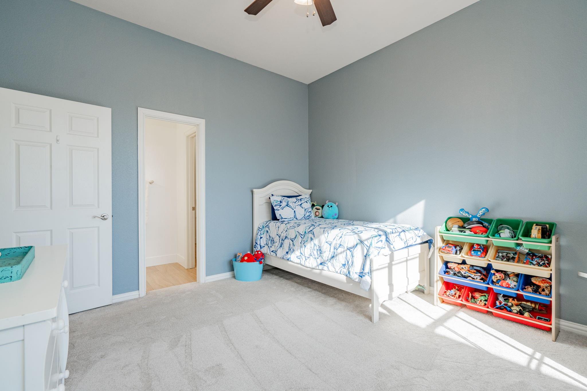 property viewer photo 26