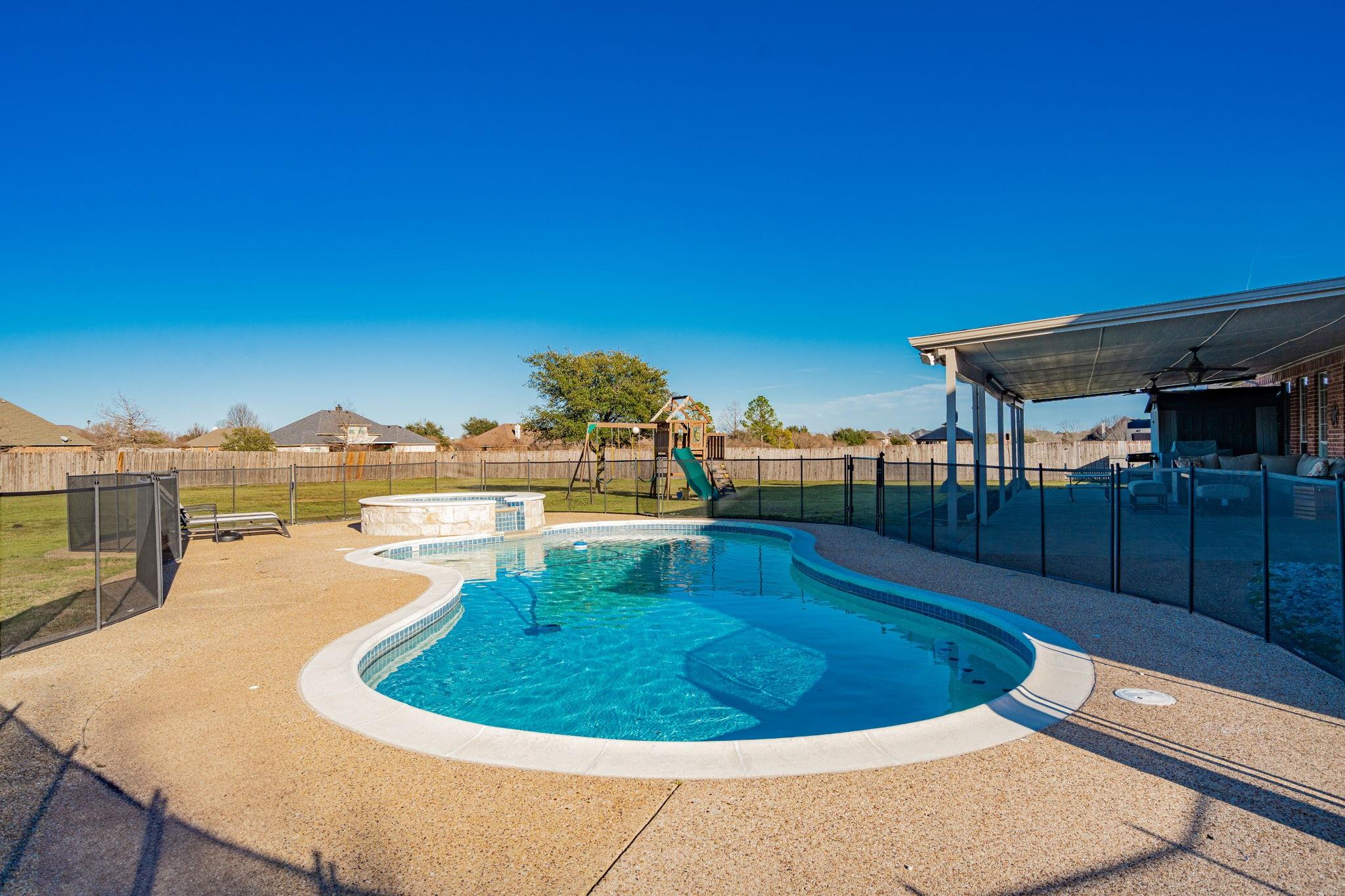 property viewer photo 35