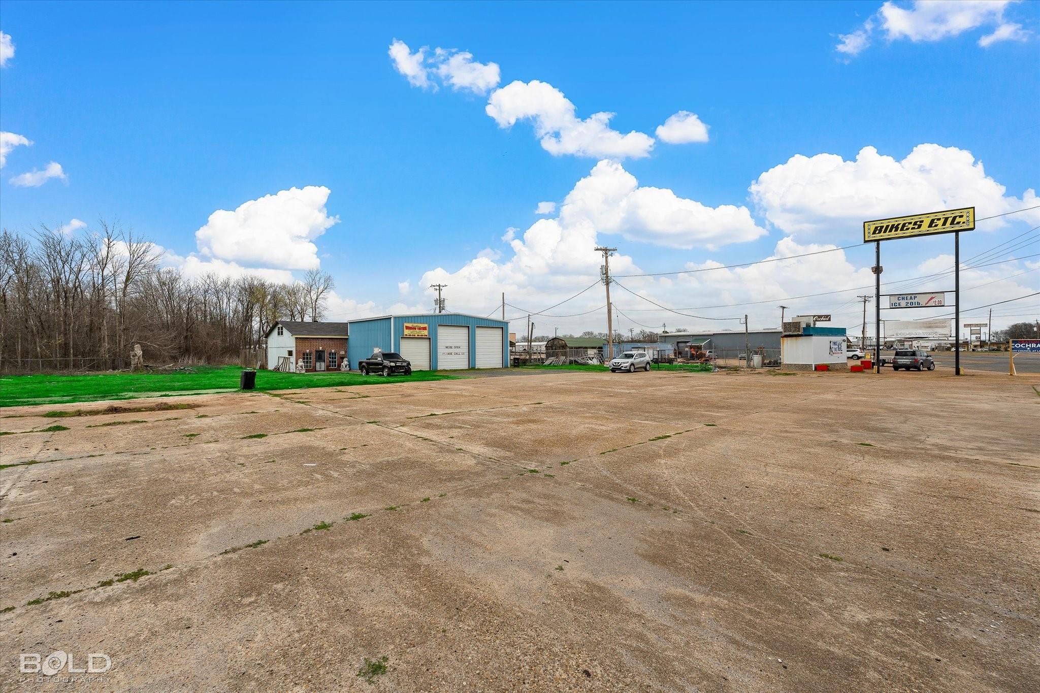 main property photo 15