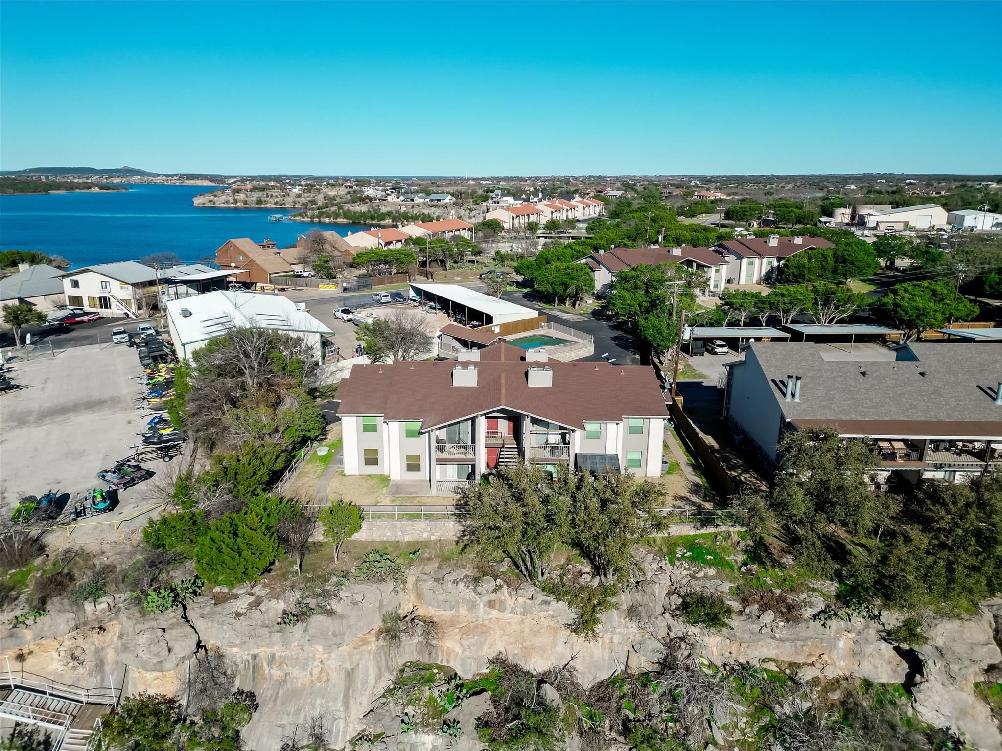 main property photo 25